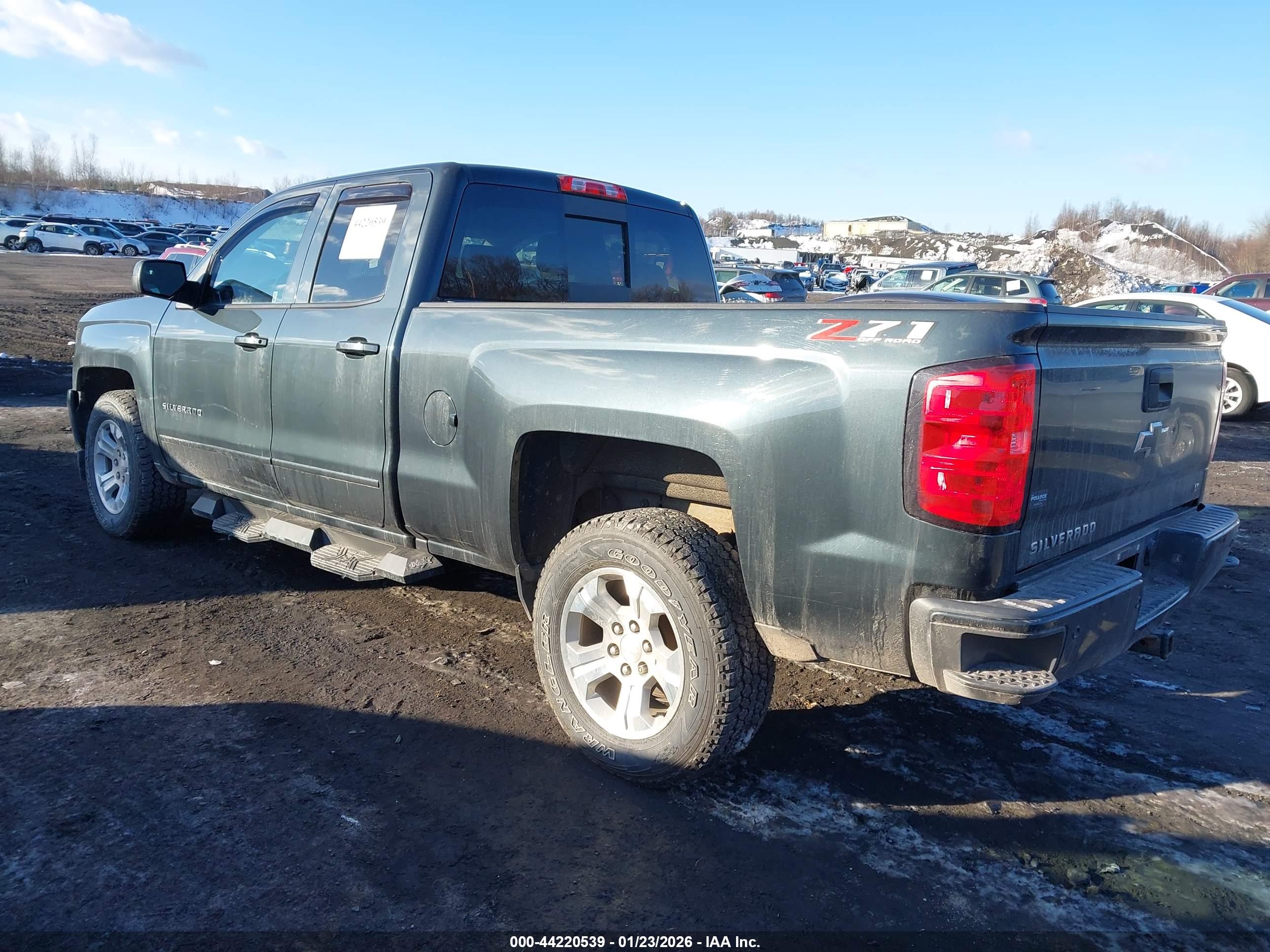 CHEVROLET SILVERADO image 3