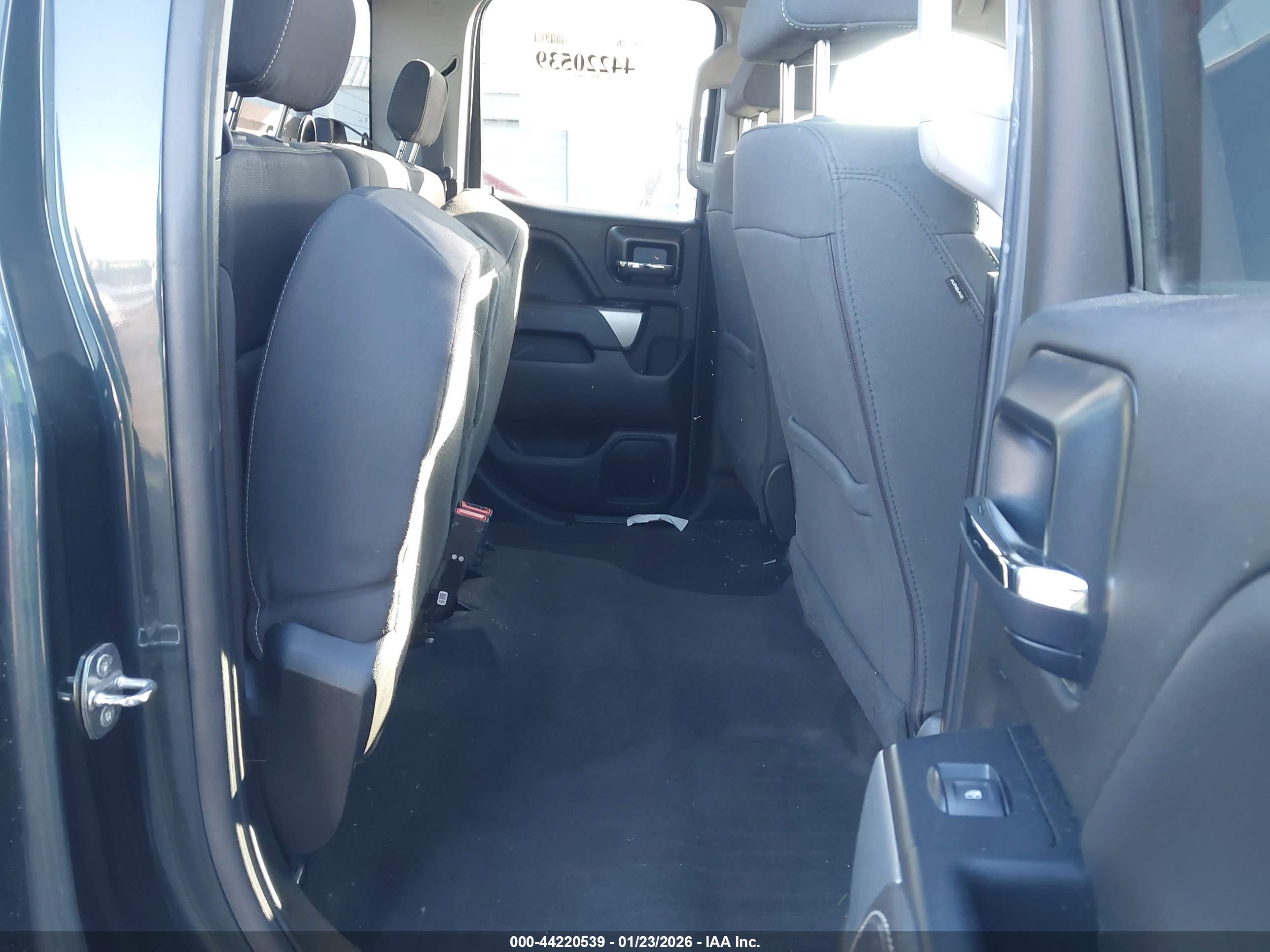 CHEVROLET SILVERADO image 8