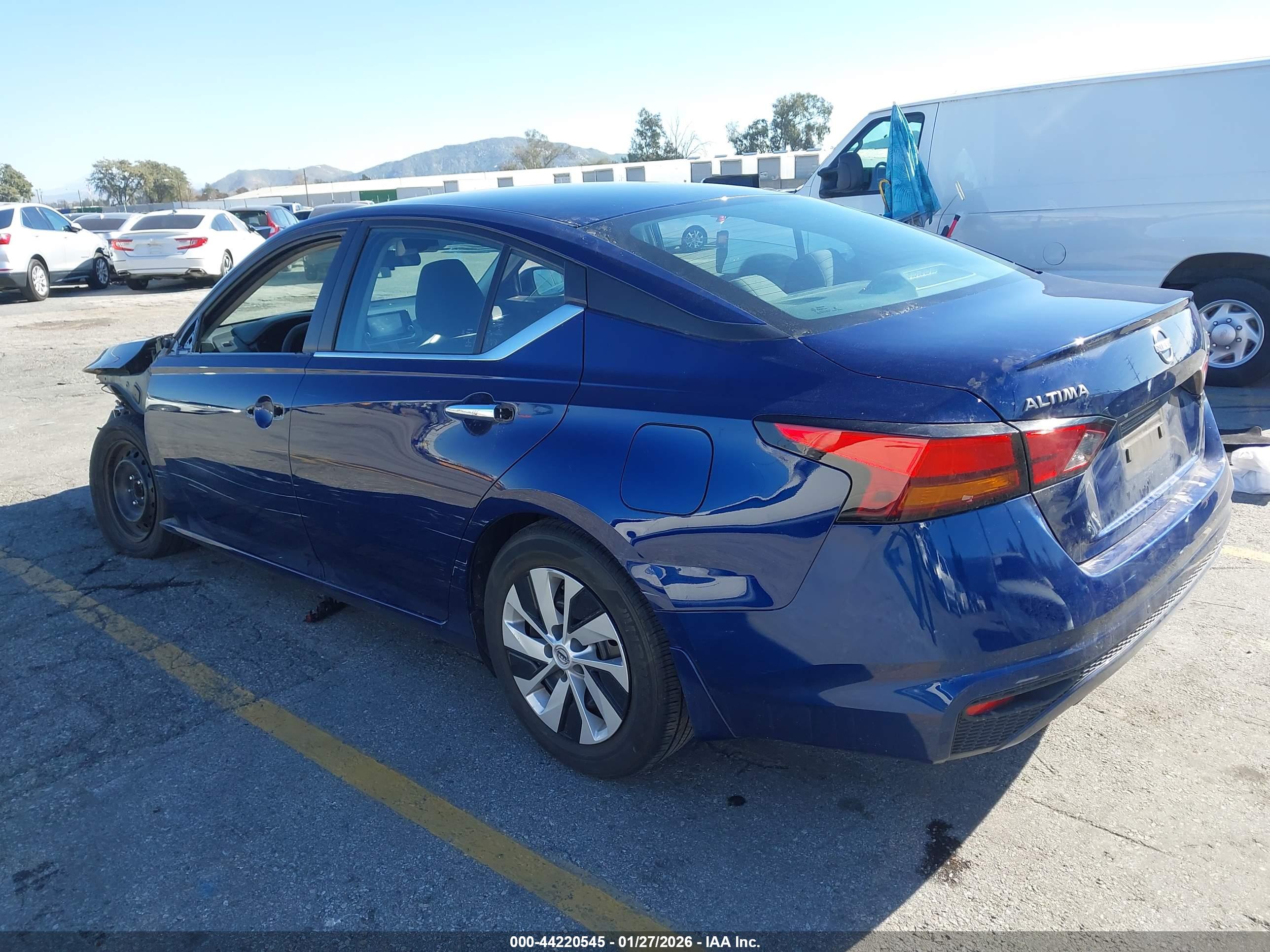 NISSAN ALTIMA image 3