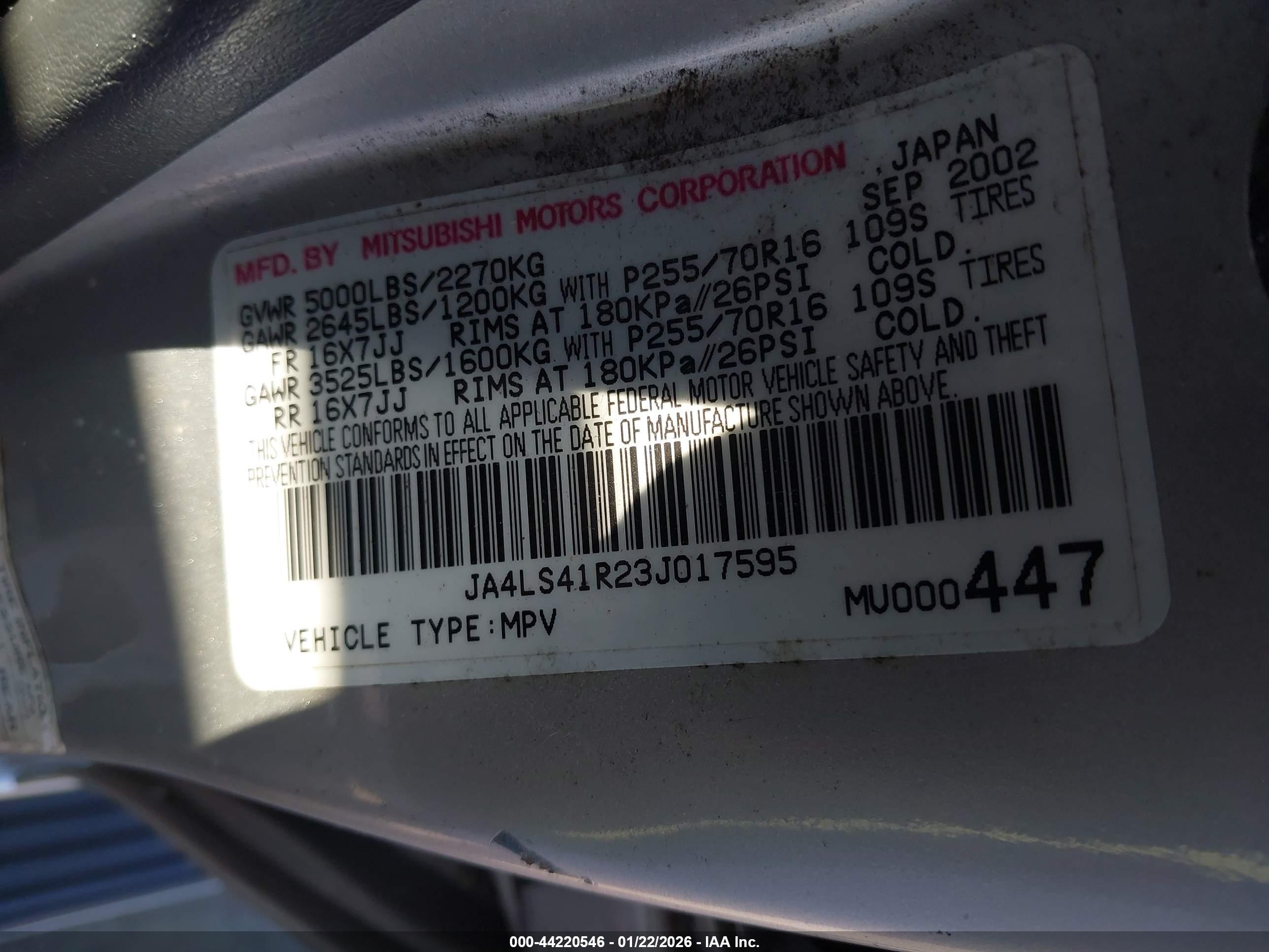 MITSUBISHI MONTERO image 9