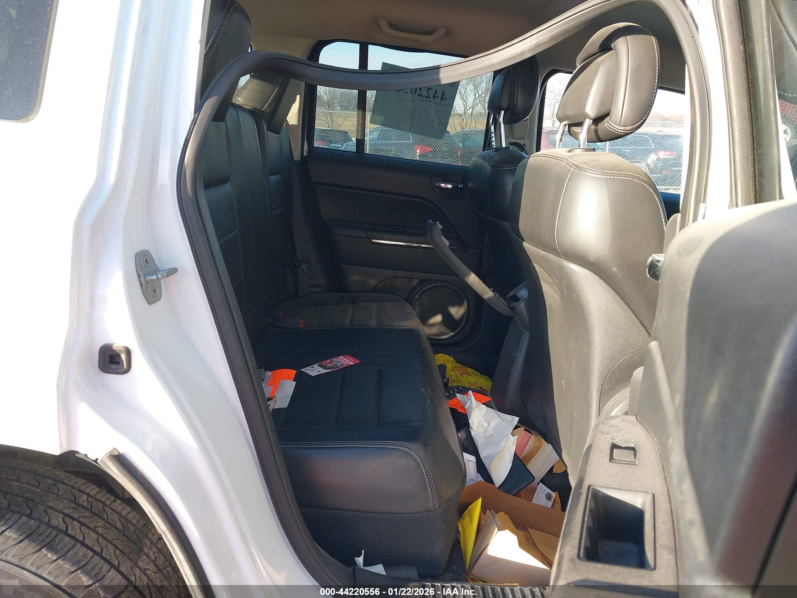 JEEP PATRIOT image 8