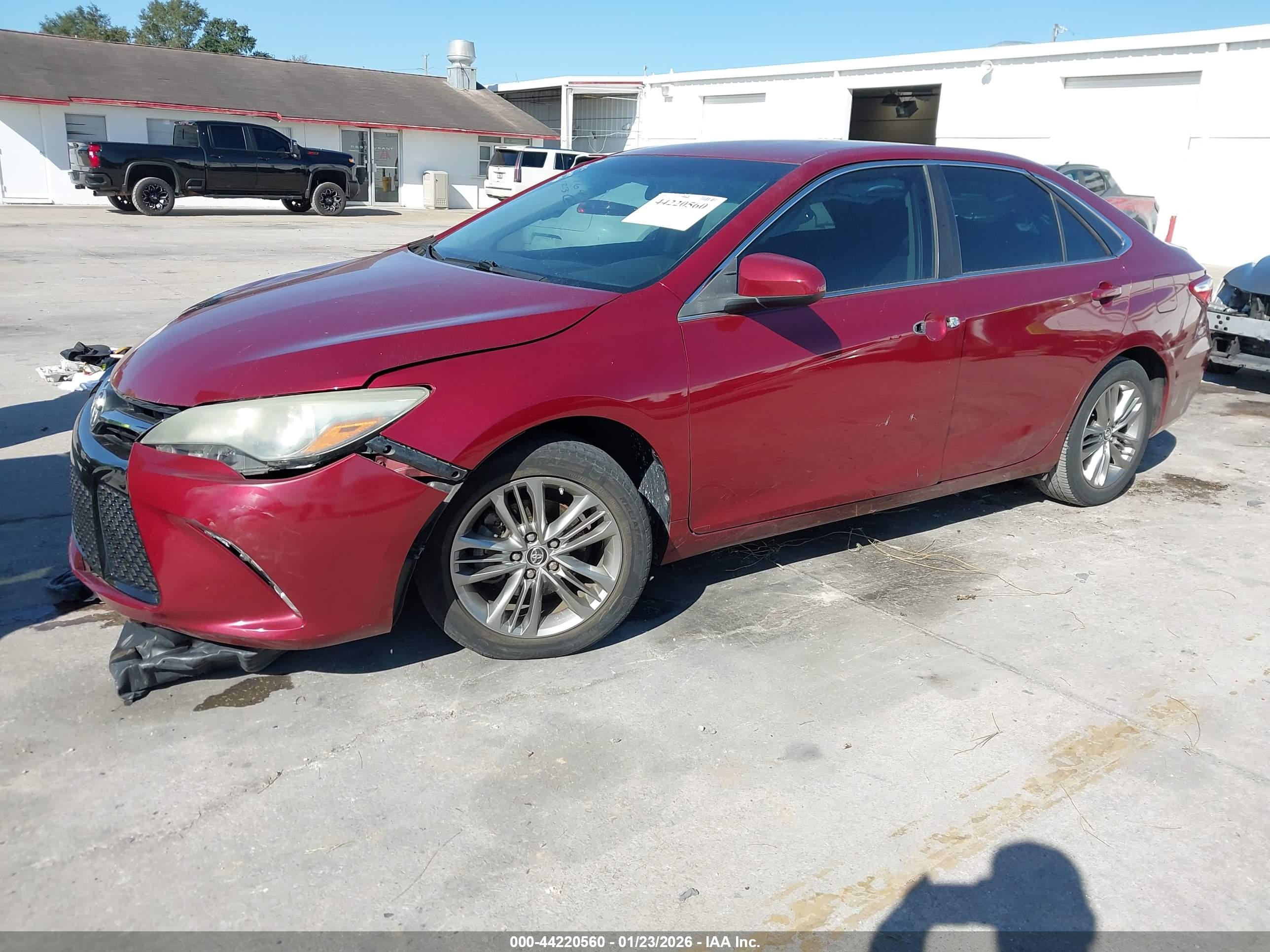 TOYOTA CAMRY image 2