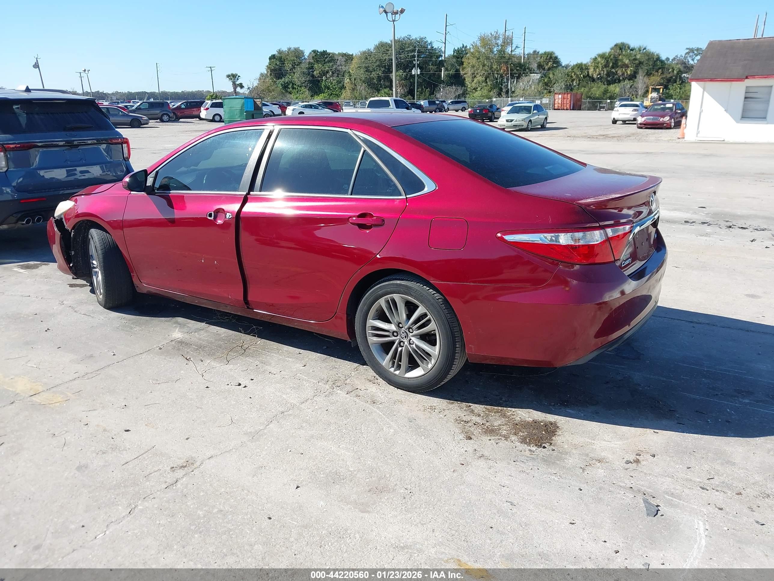 TOYOTA CAMRY image 3