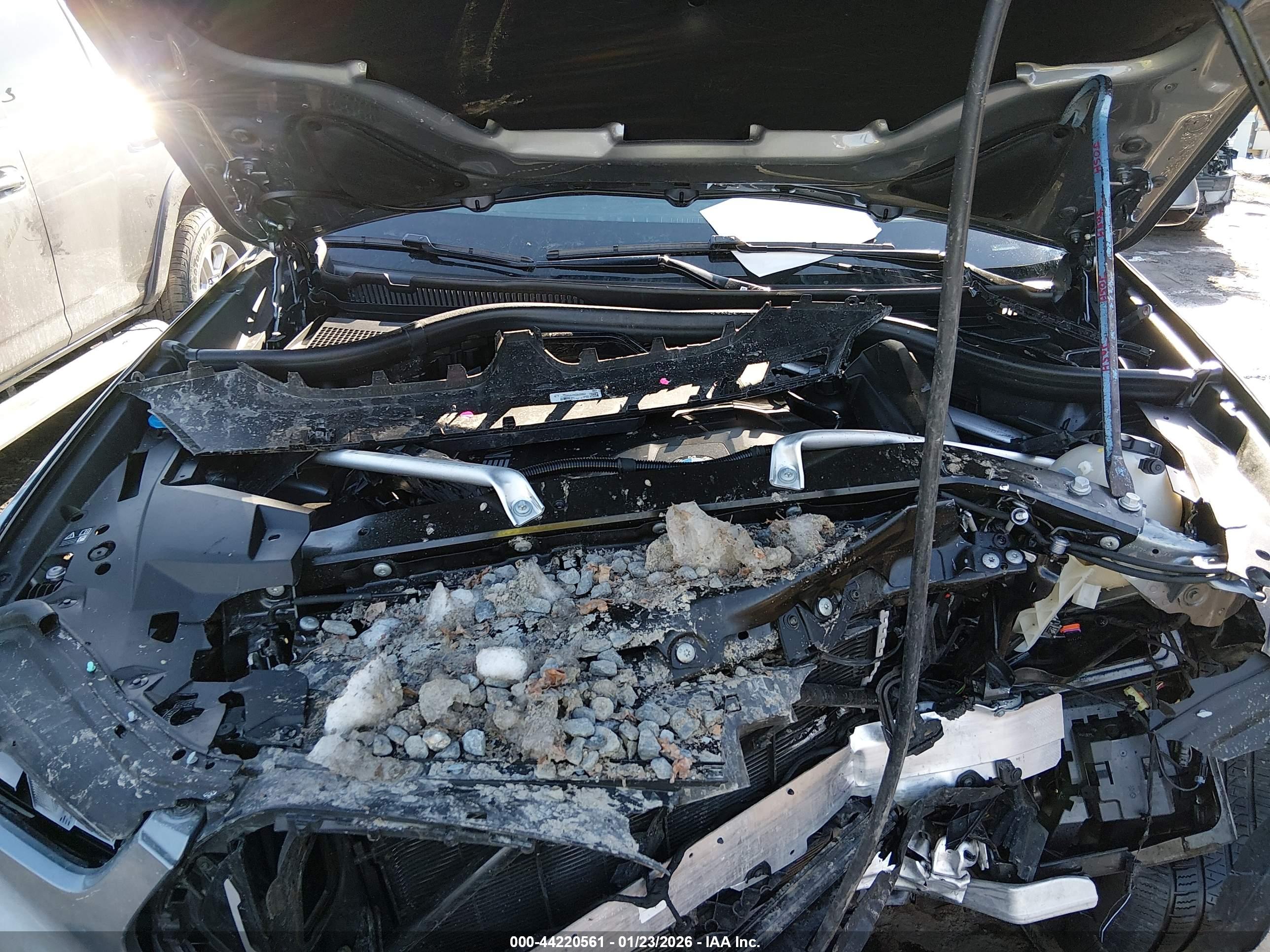 BMW X6 image 10