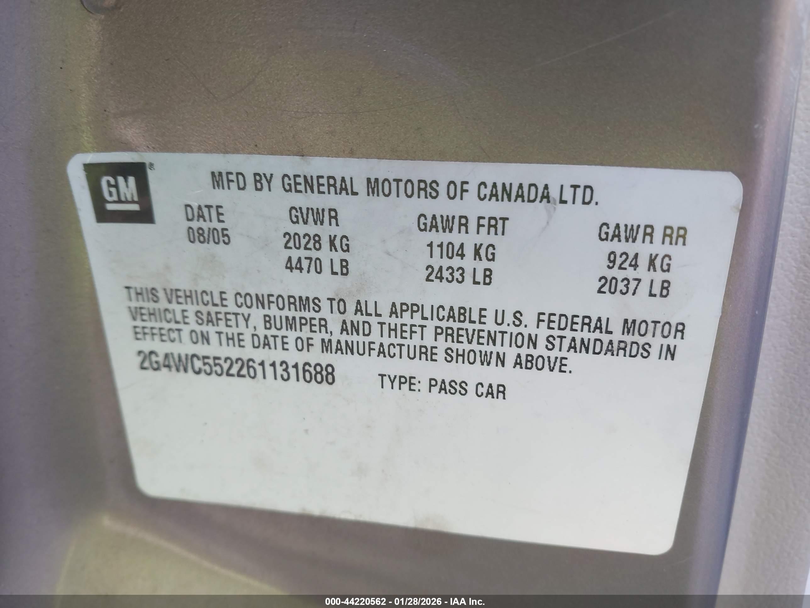 BUICK LACROSSE image 9