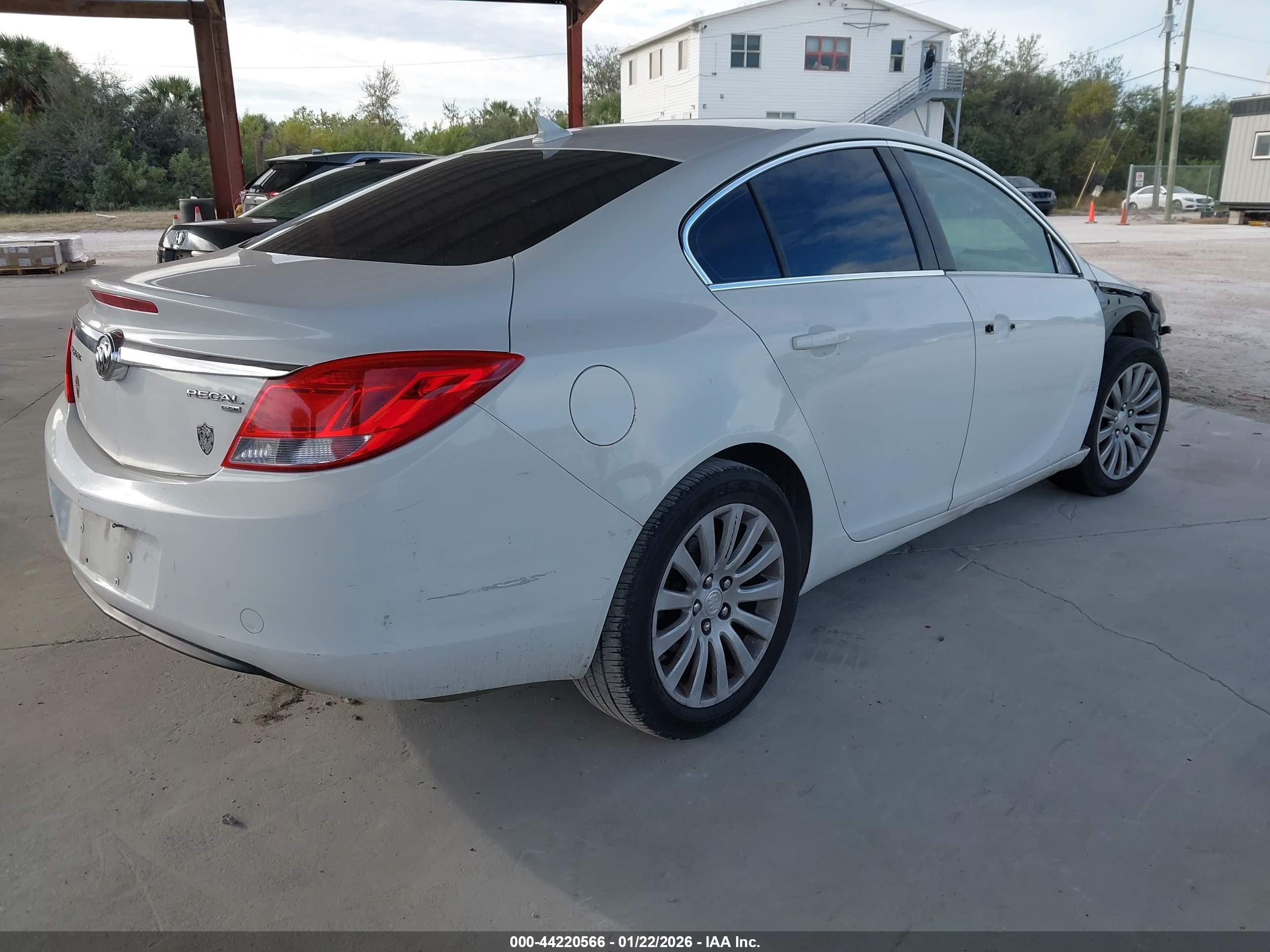 BUICK REGAL image 4