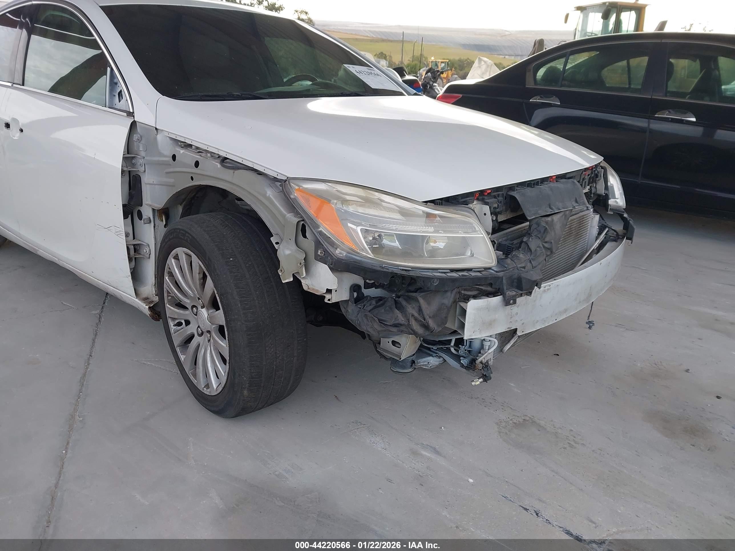 BUICK REGAL image 6