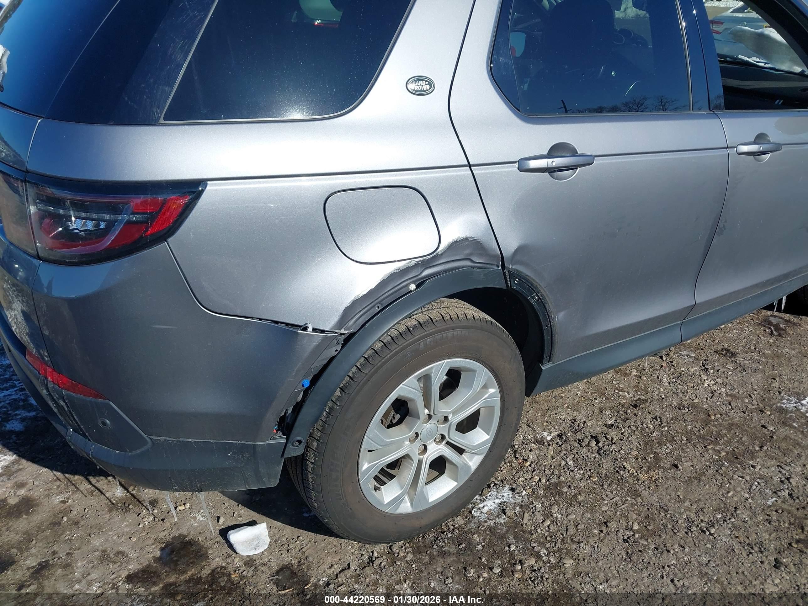 LAND ROVER image 6