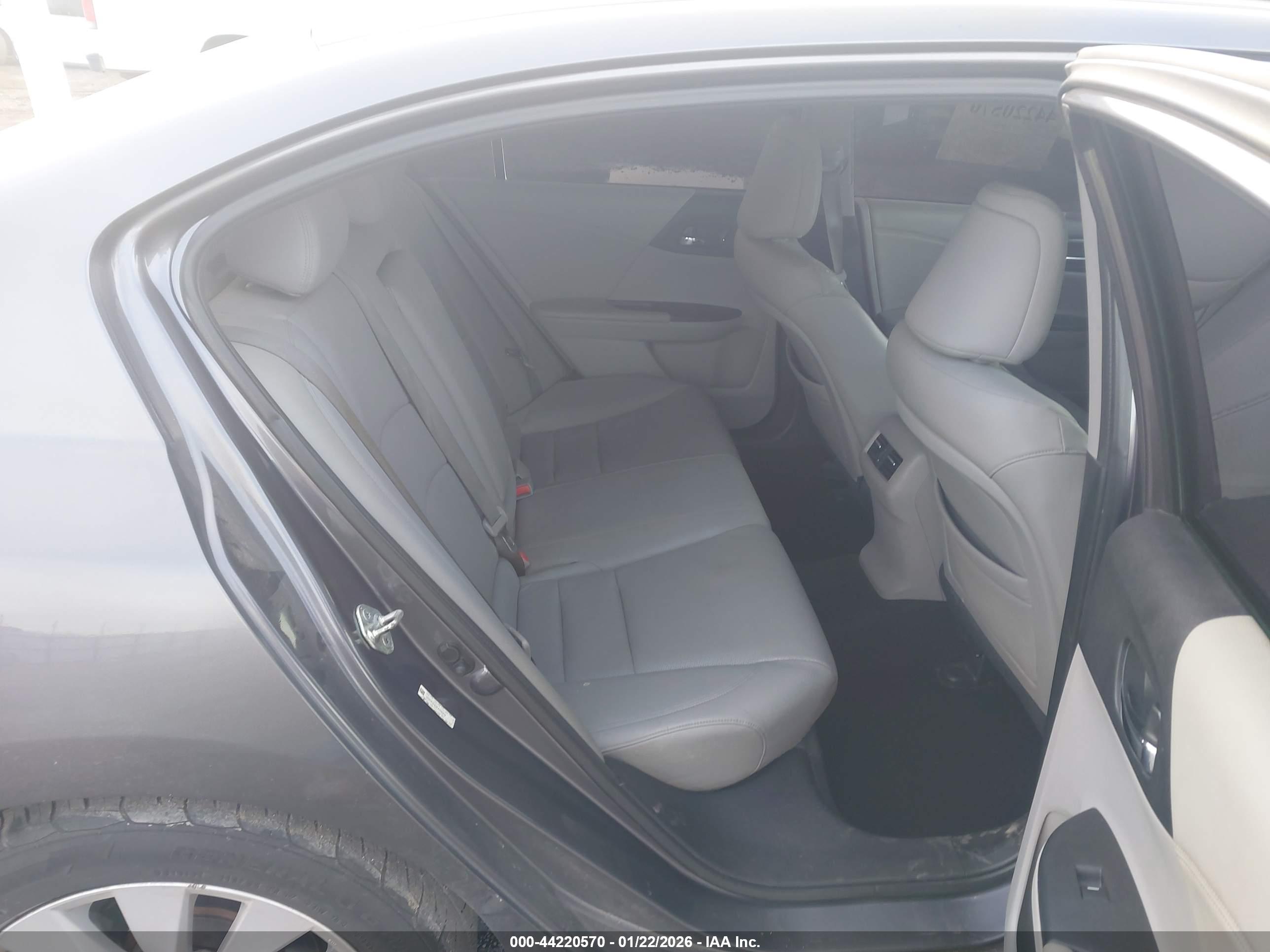 HONDA ACCORD image 8
