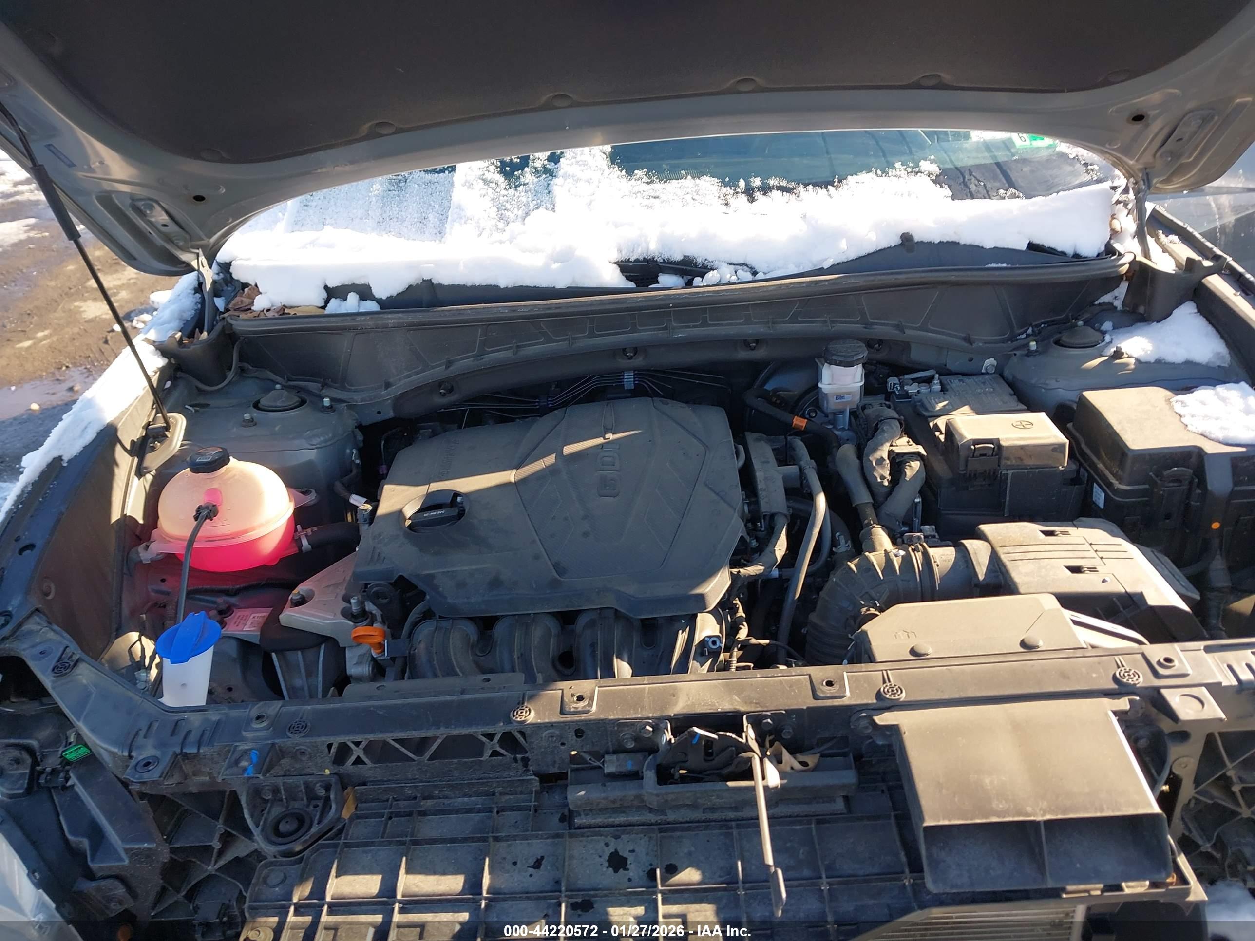 HYUNDAI TUCSON image 10