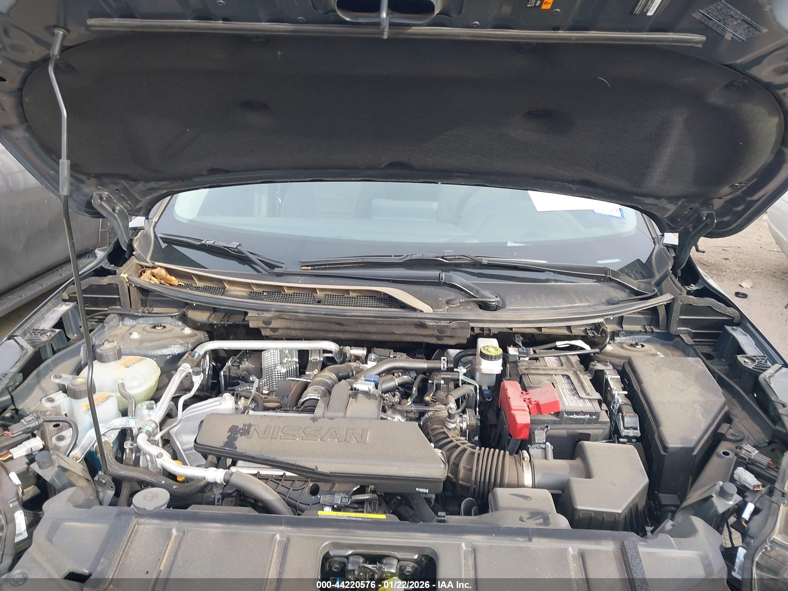 NISSAN ROGUE image 10