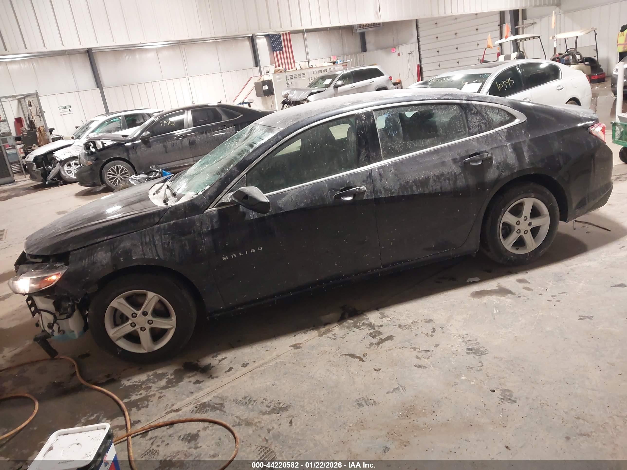 CHEVROLET MALIBU image 2