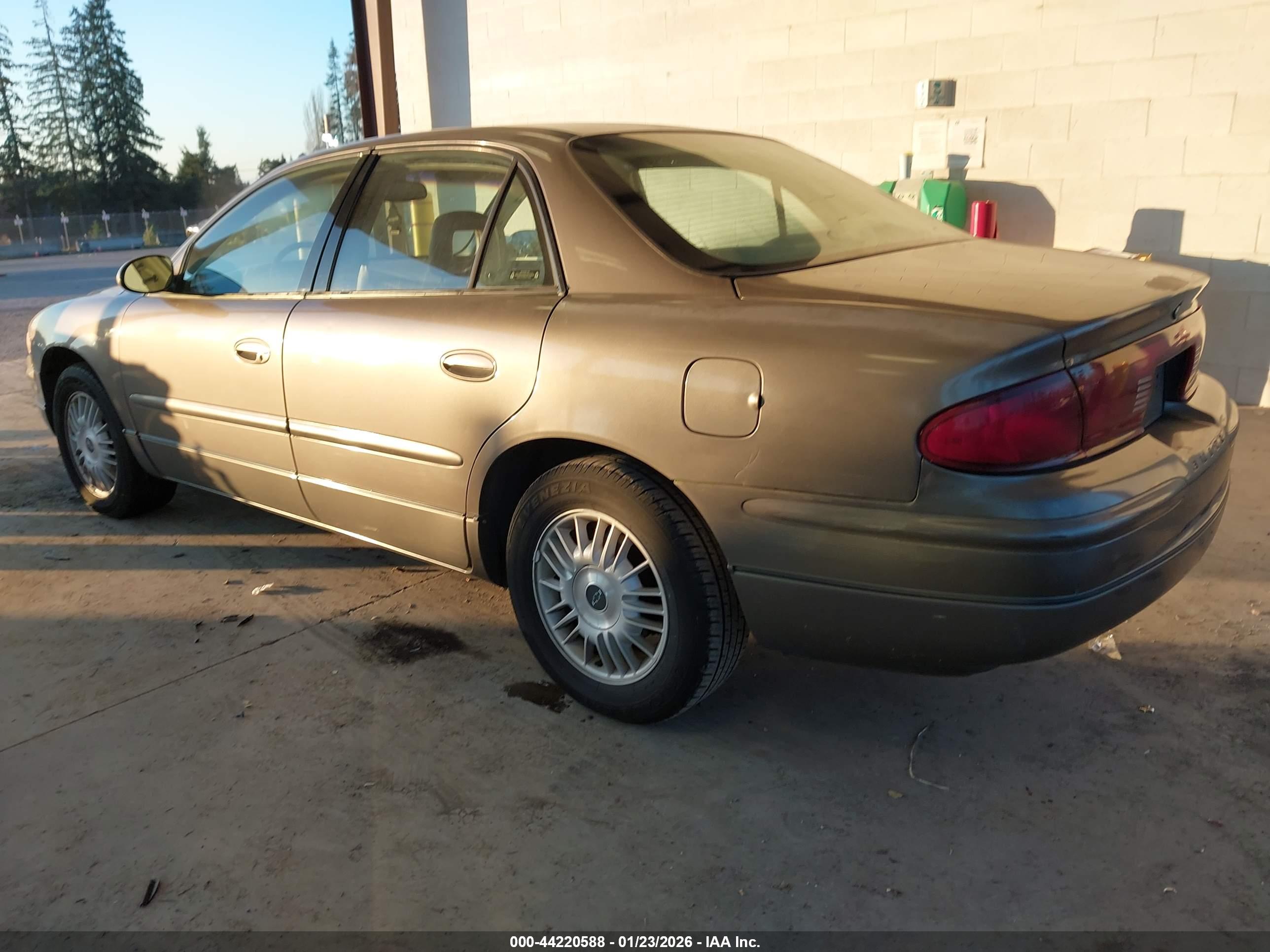 BUICK REGAL image 3