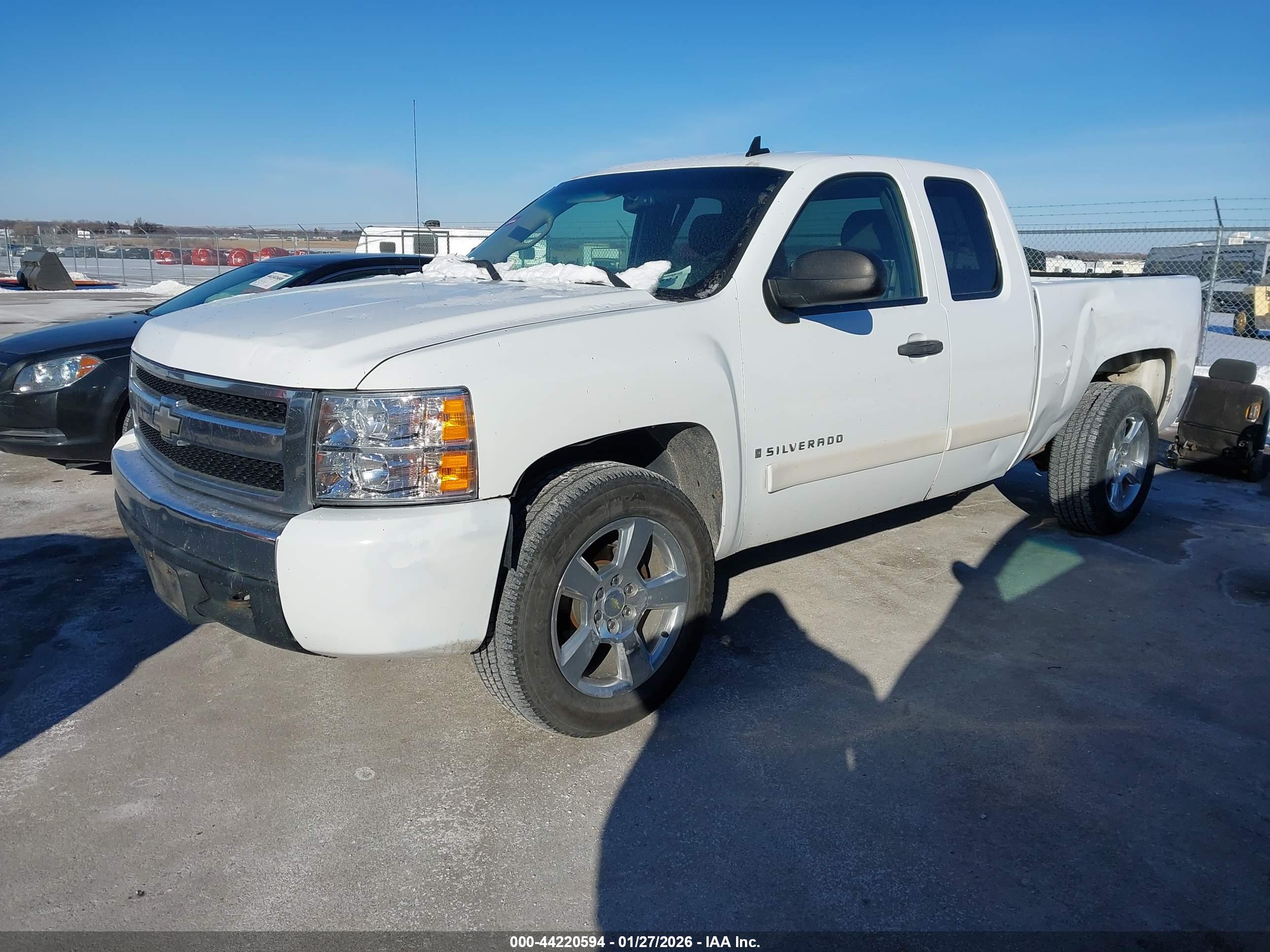 CHEVROLET SILVERADO image 2