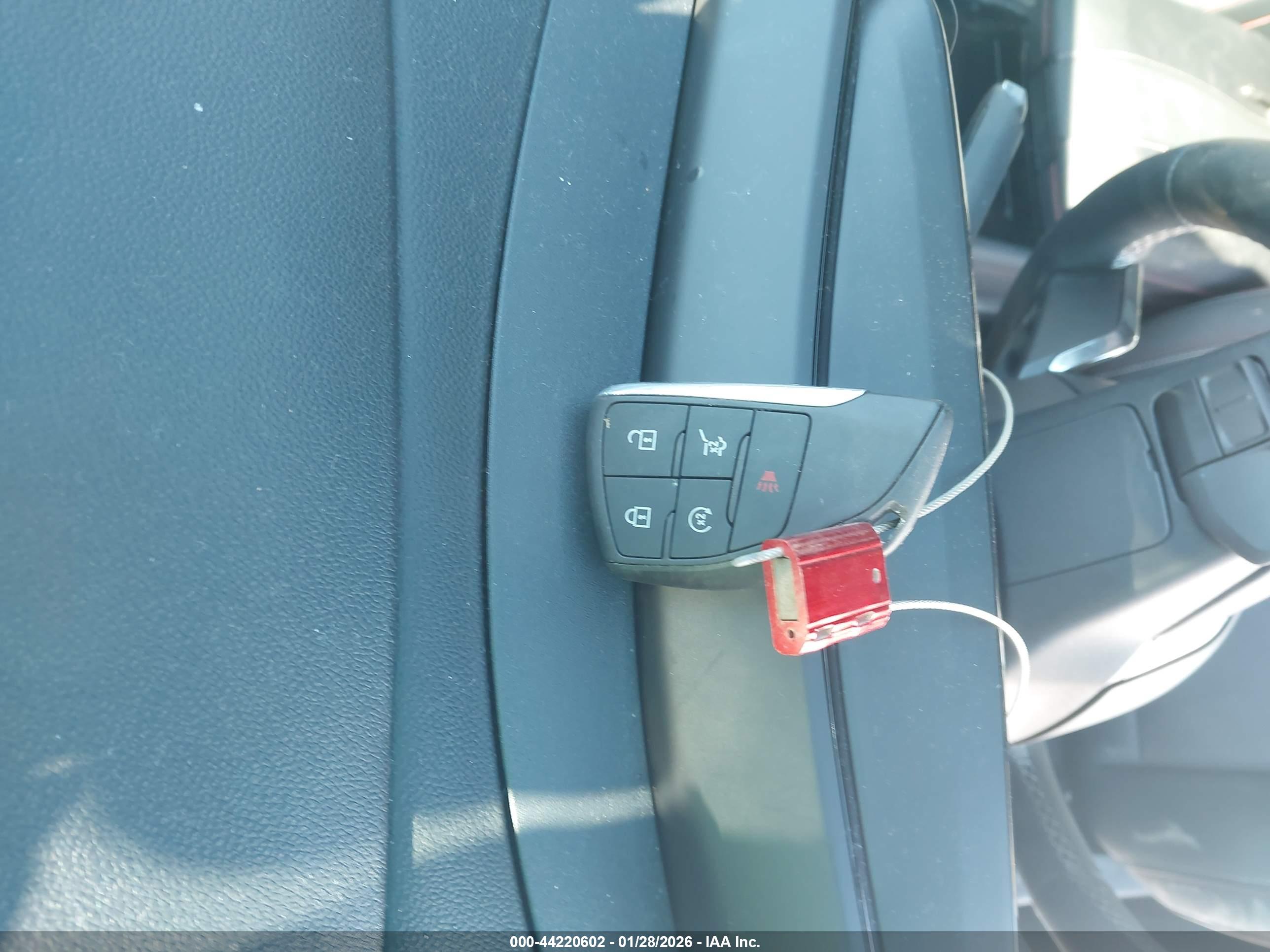 CHEVROLET TRAVERSE image 11