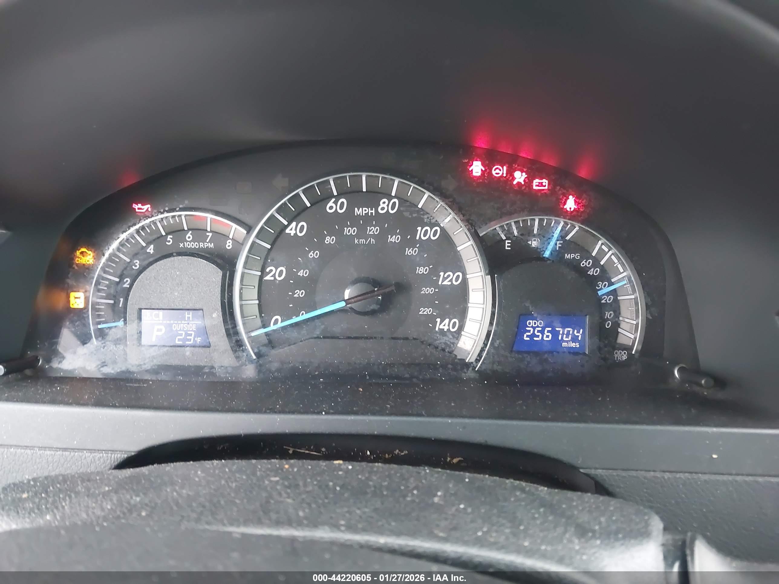 TOYOTA CAMRY image 7