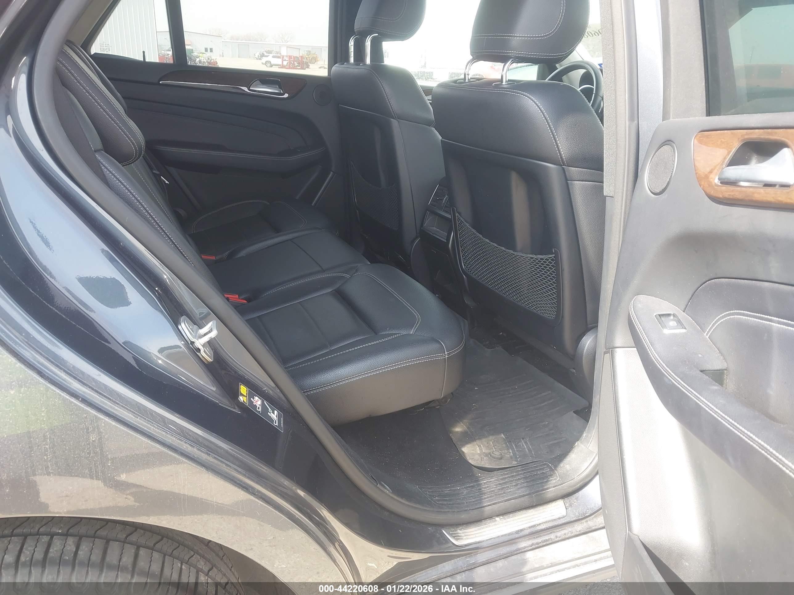 MERCEDES-BENZ ML image 8
