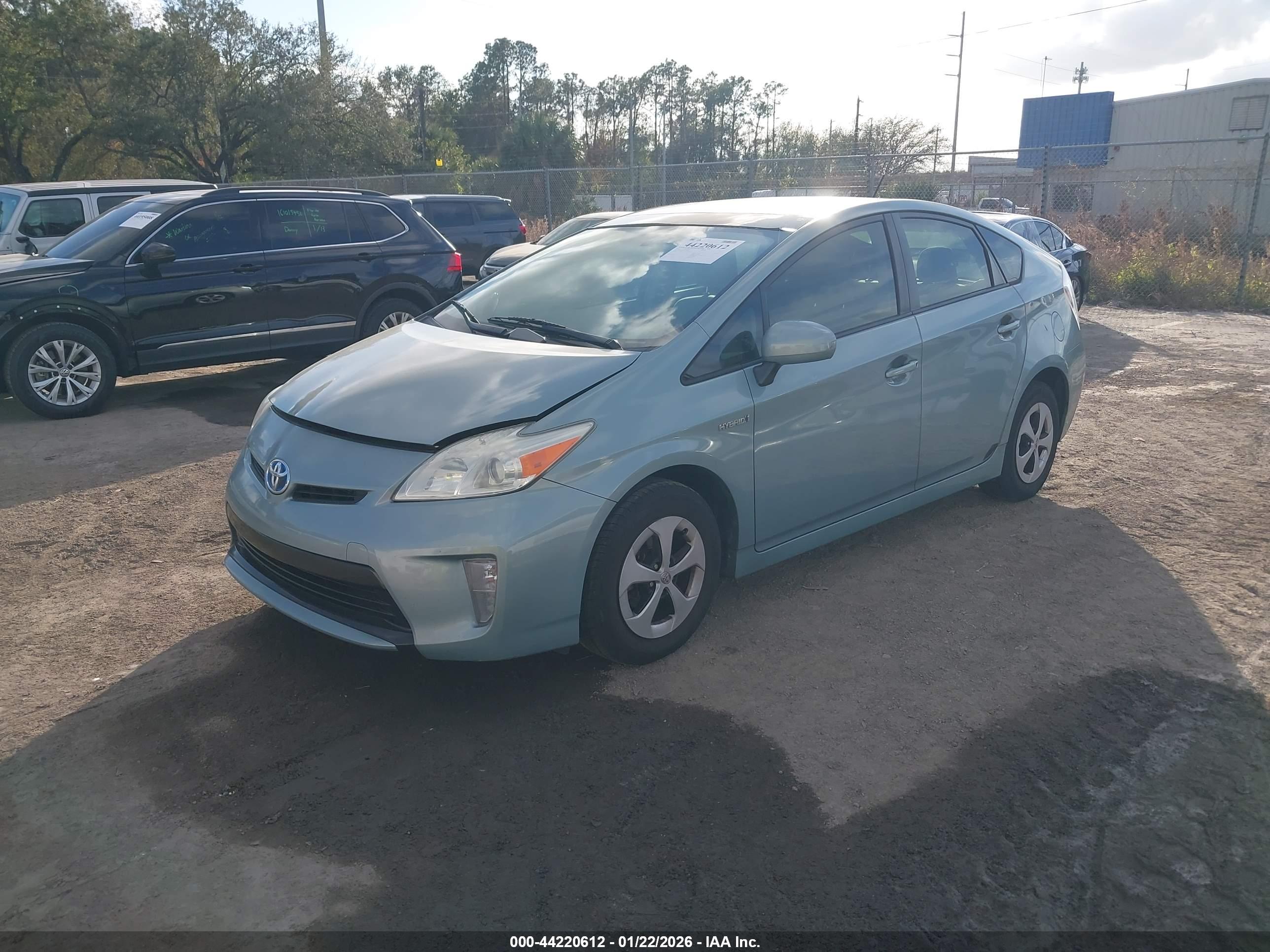 TOYOTA PRIUS image 2