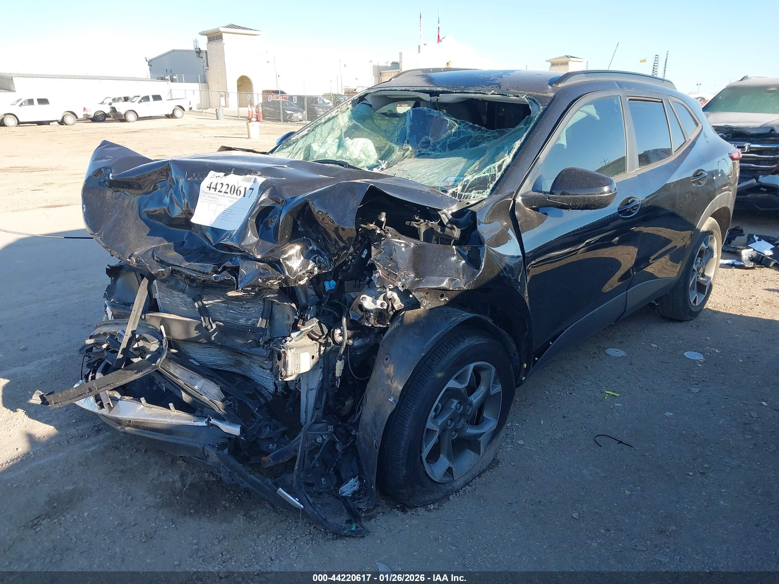 CHEVROLET TRAX image 2