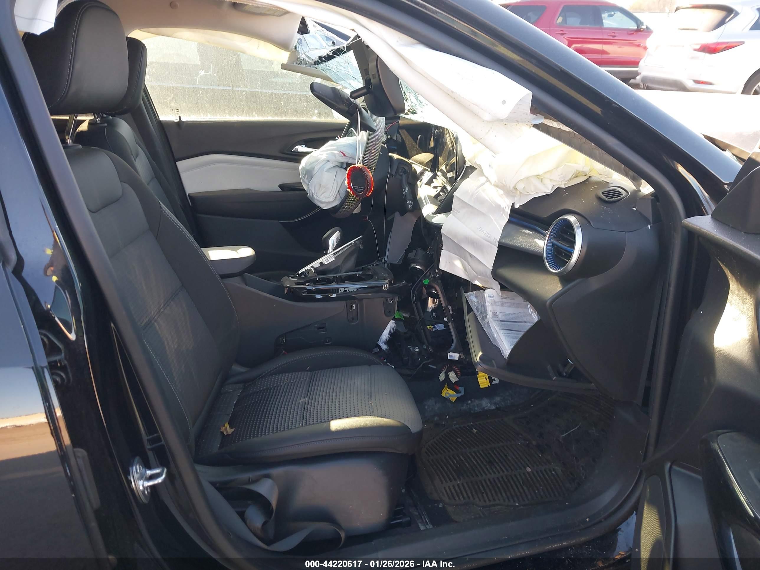 CHEVROLET TRAX image 5