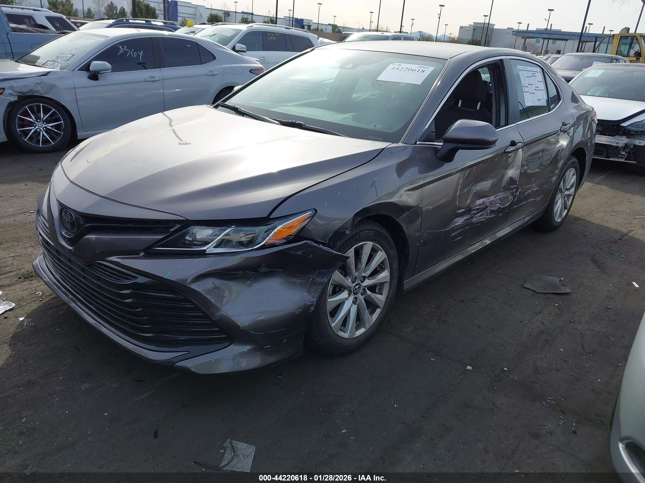 TOYOTA CAMRY image 2