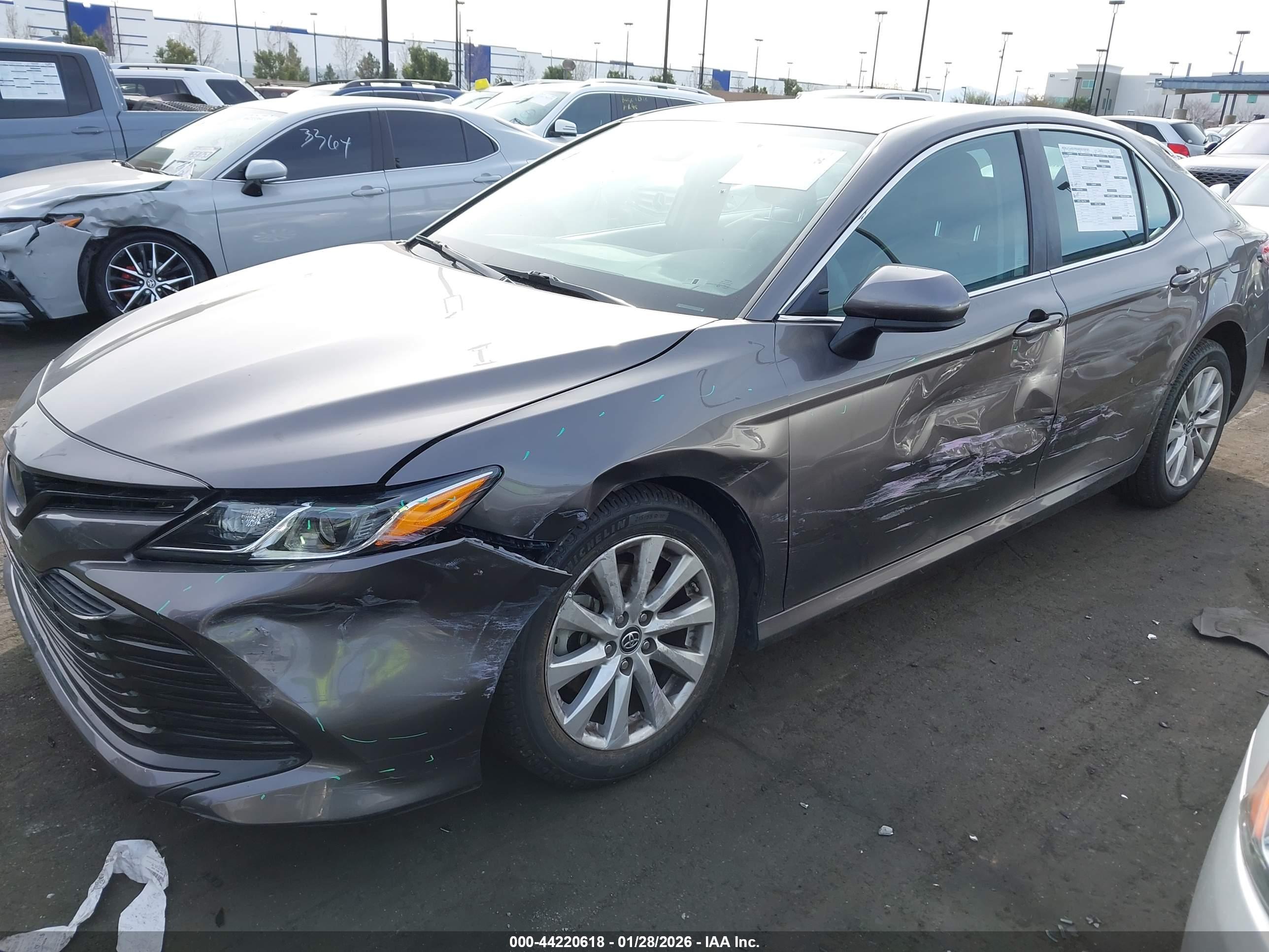 TOYOTA CAMRY image 6