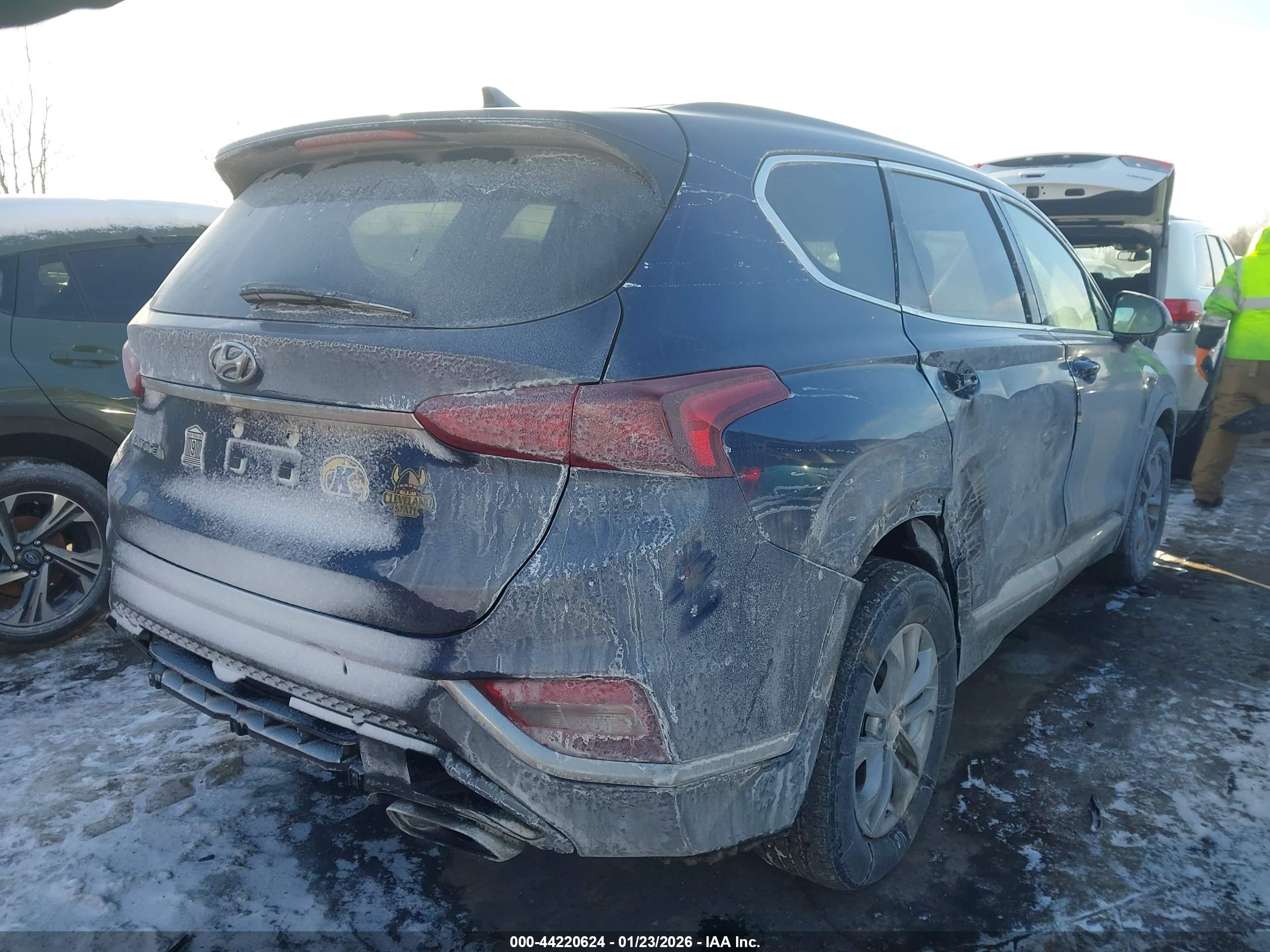 HYUNDAI SANTA image 4