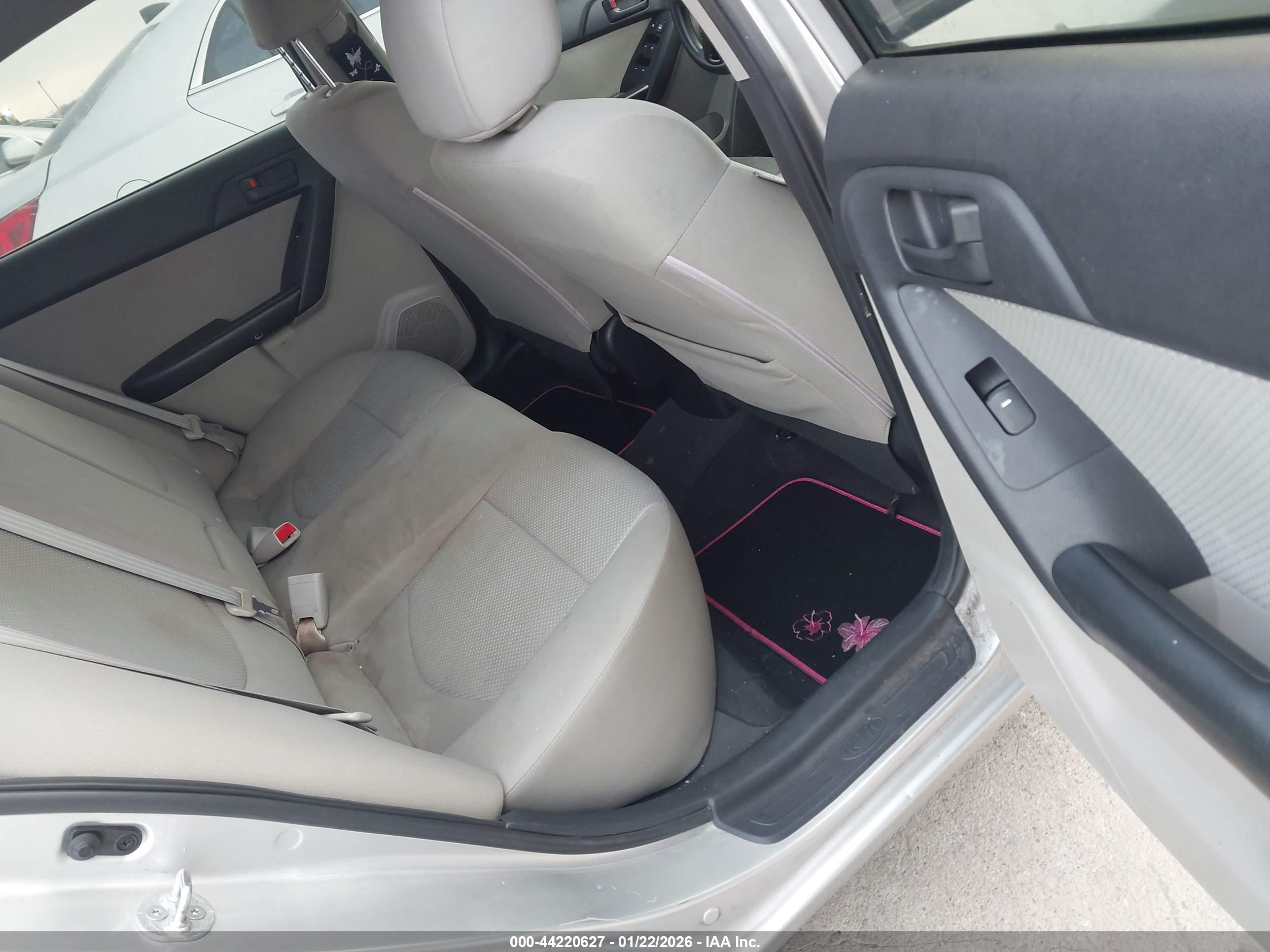 KIA FORTE image 8