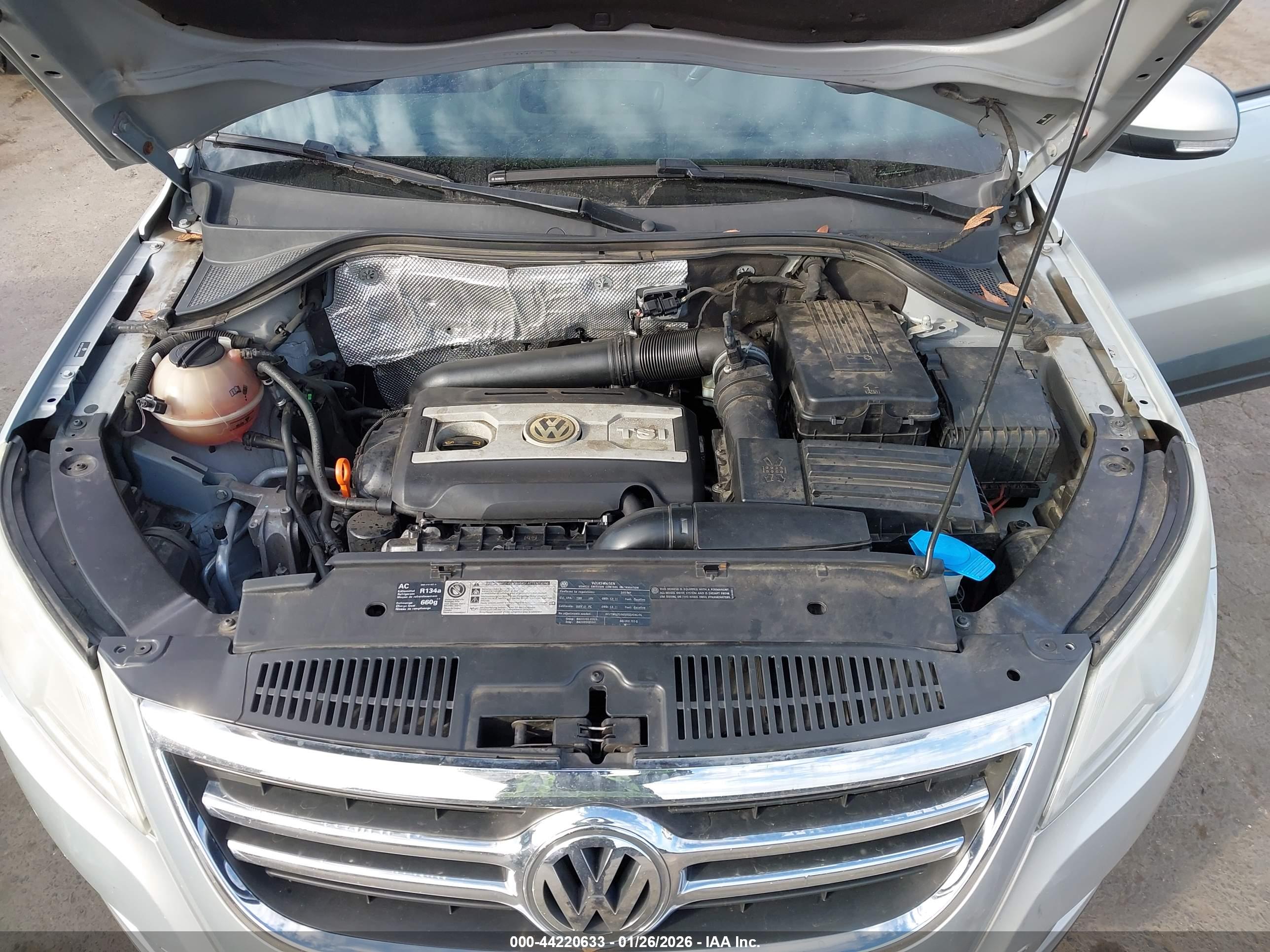 VOLKSWAGEN TIGUAN image 10