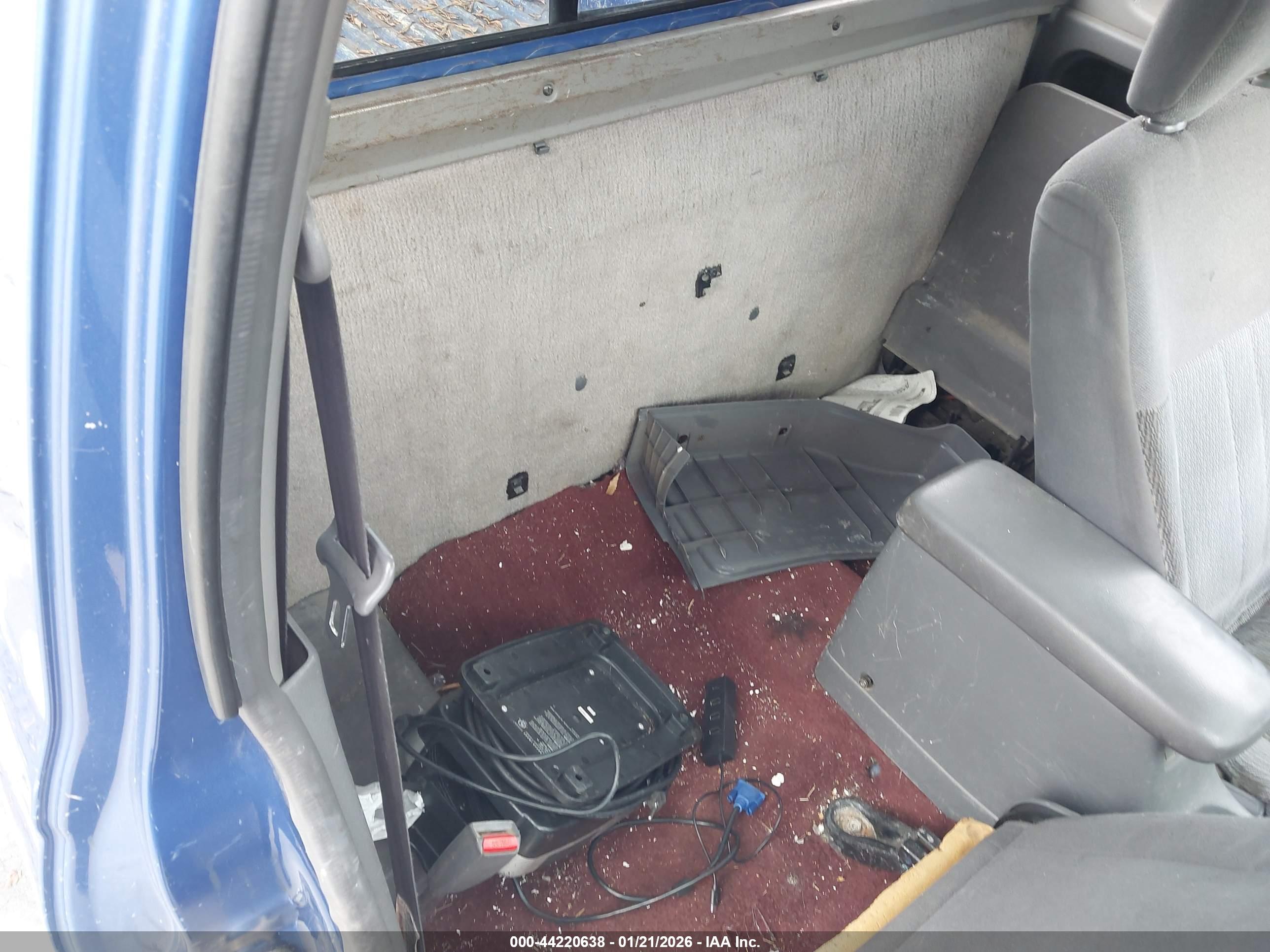 NISSAN FRONTIER image 8