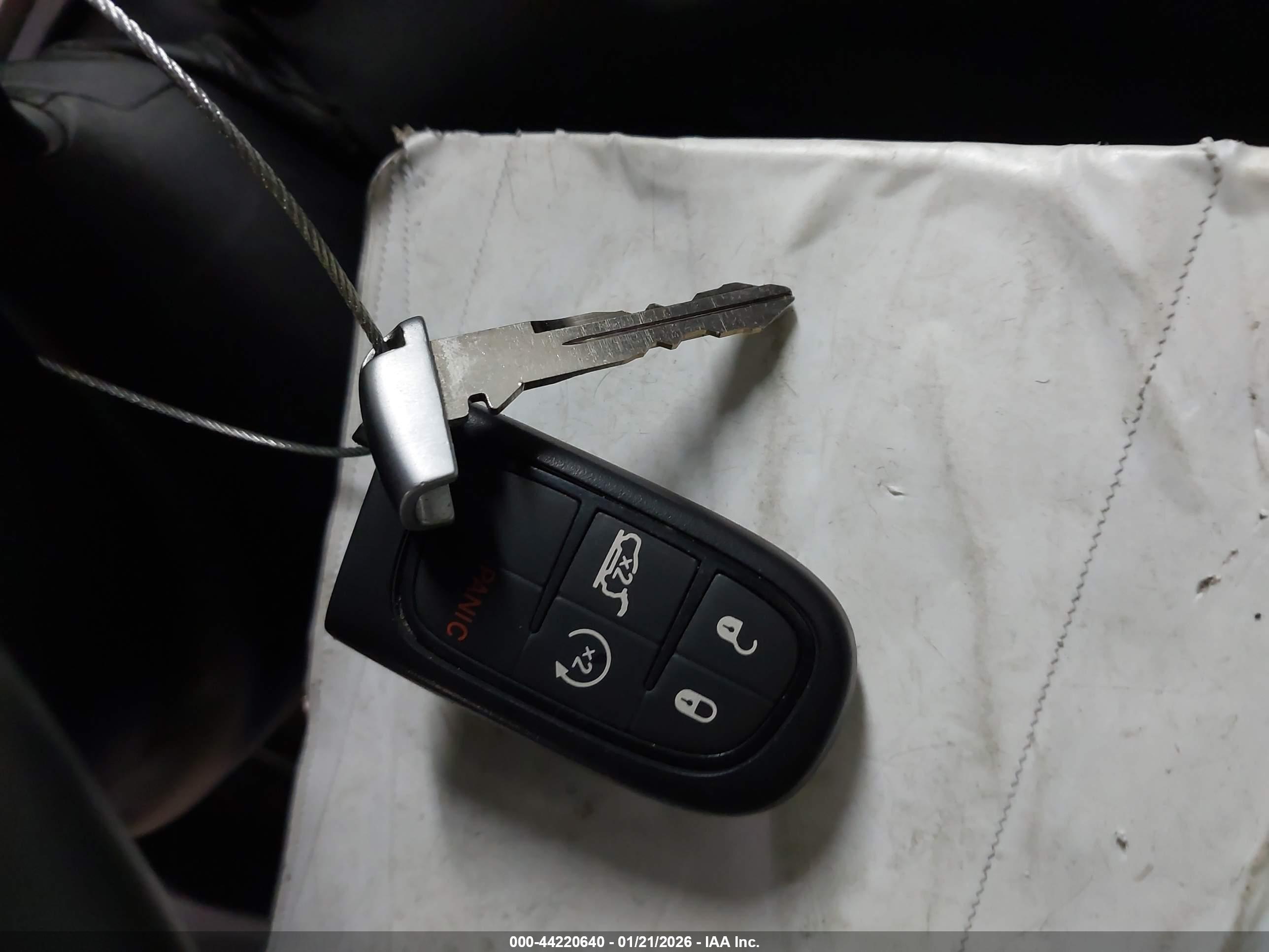 JEEP CHEROKEE image 11