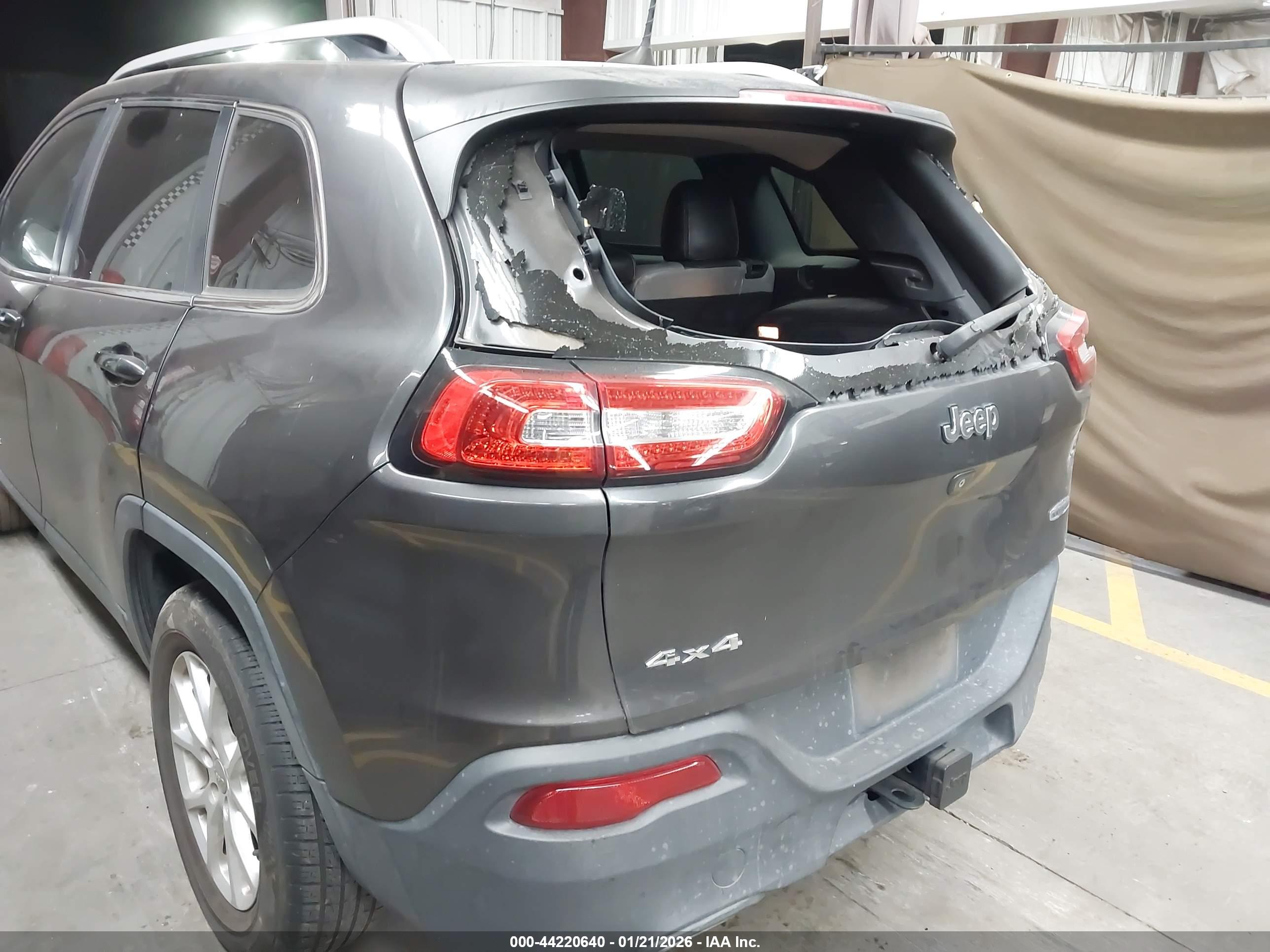 JEEP CHEROKEE image 6