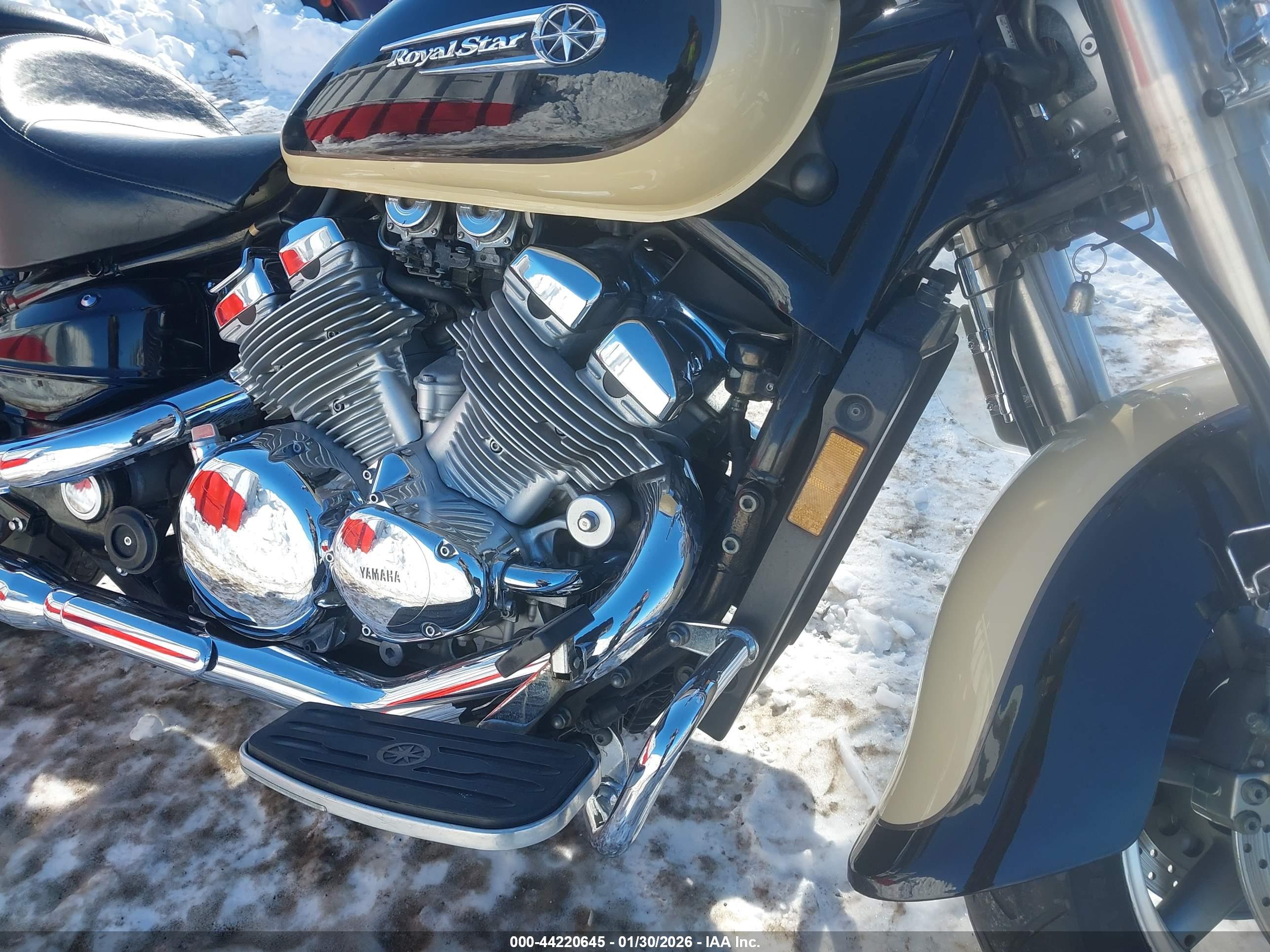 YAMAHA XVZ13 image 8