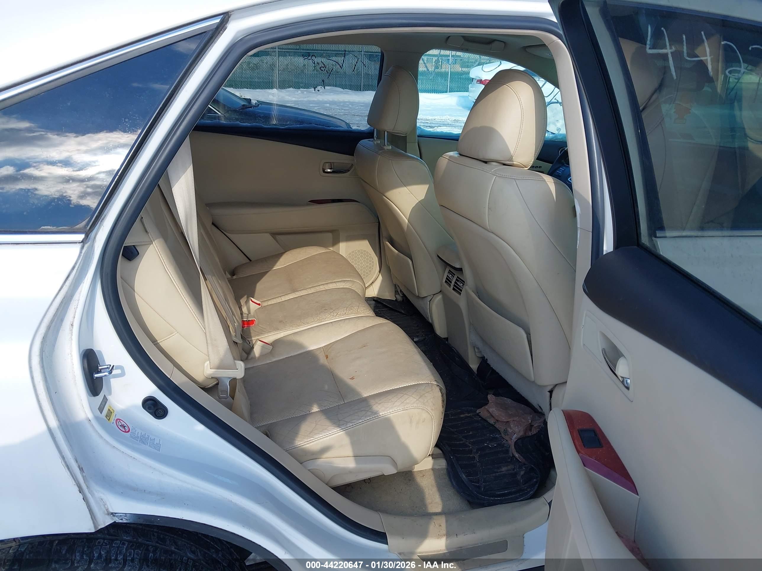 LEXUS RX image 8