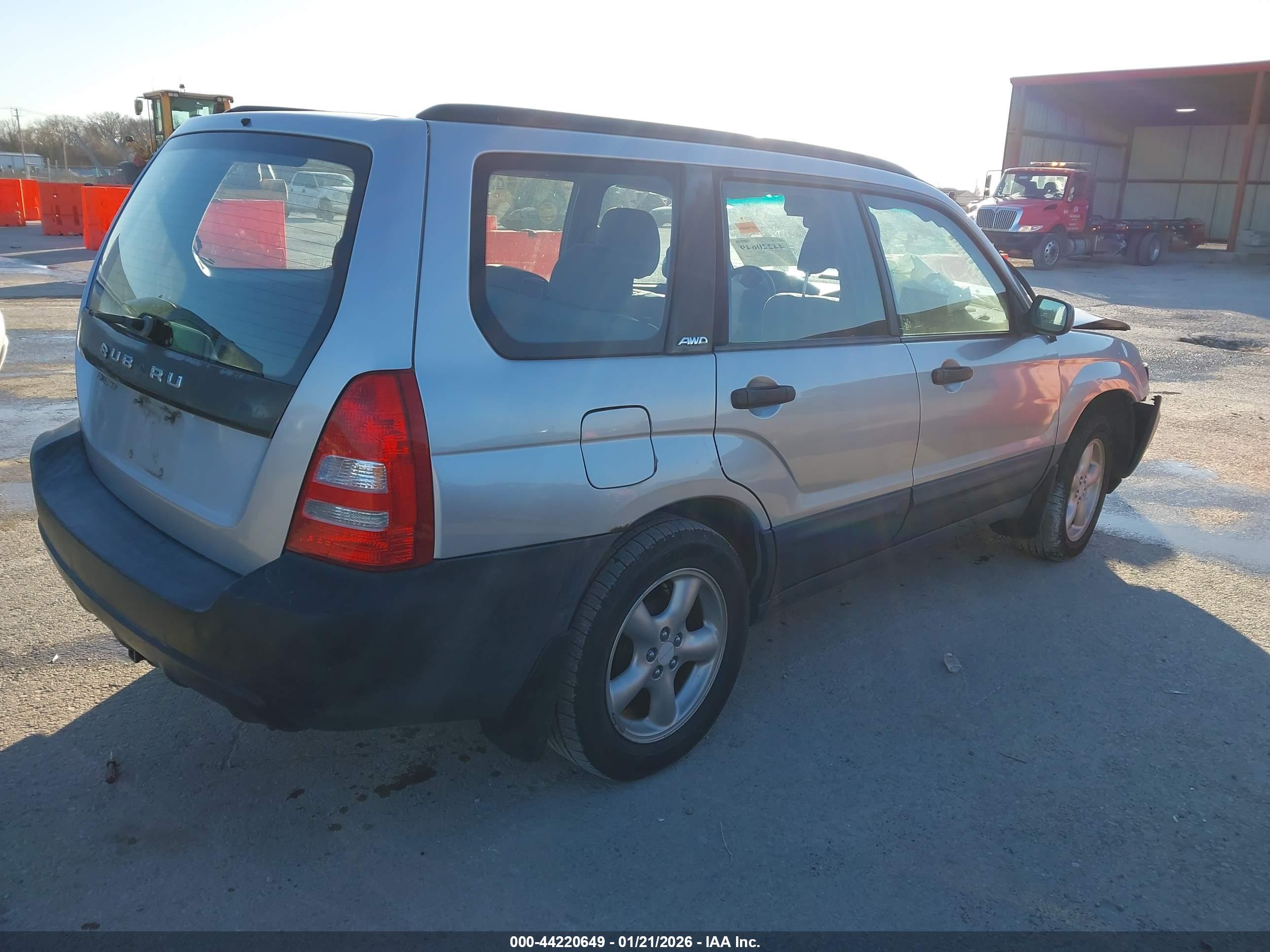 SUBARU FORESTER image 4