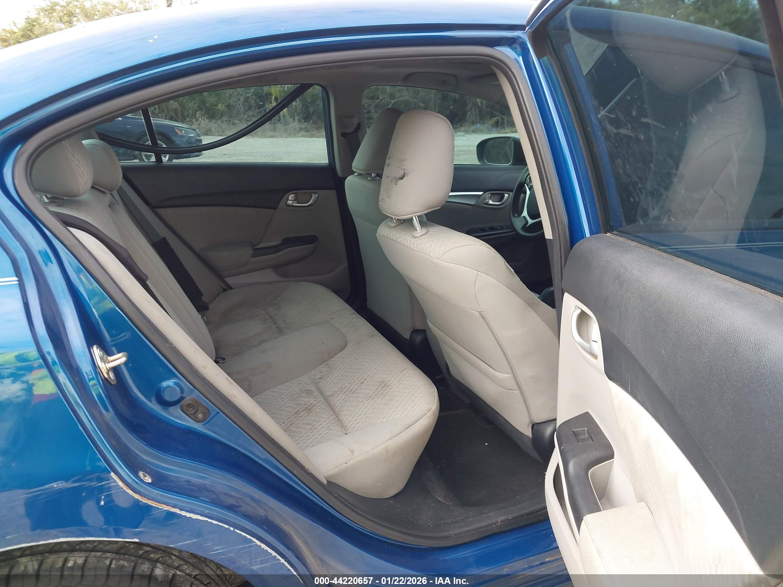 HONDA CIVIC image 8