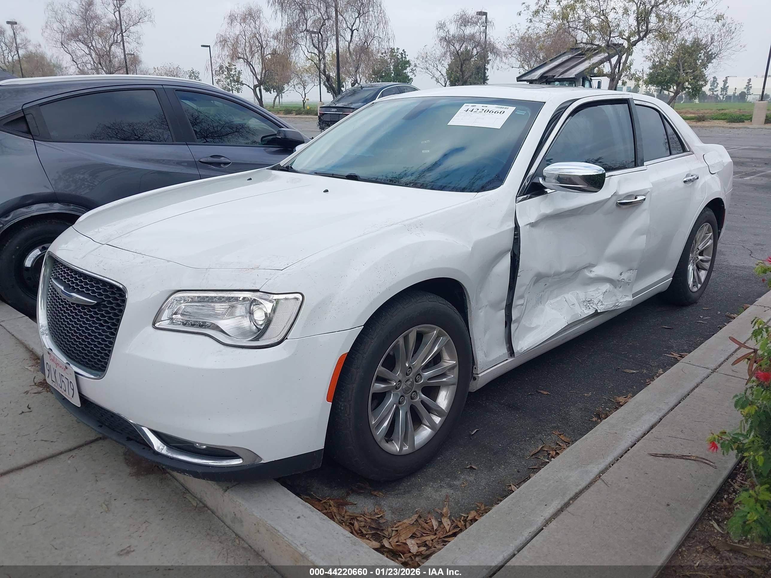 CHRYSLER 300C image 2