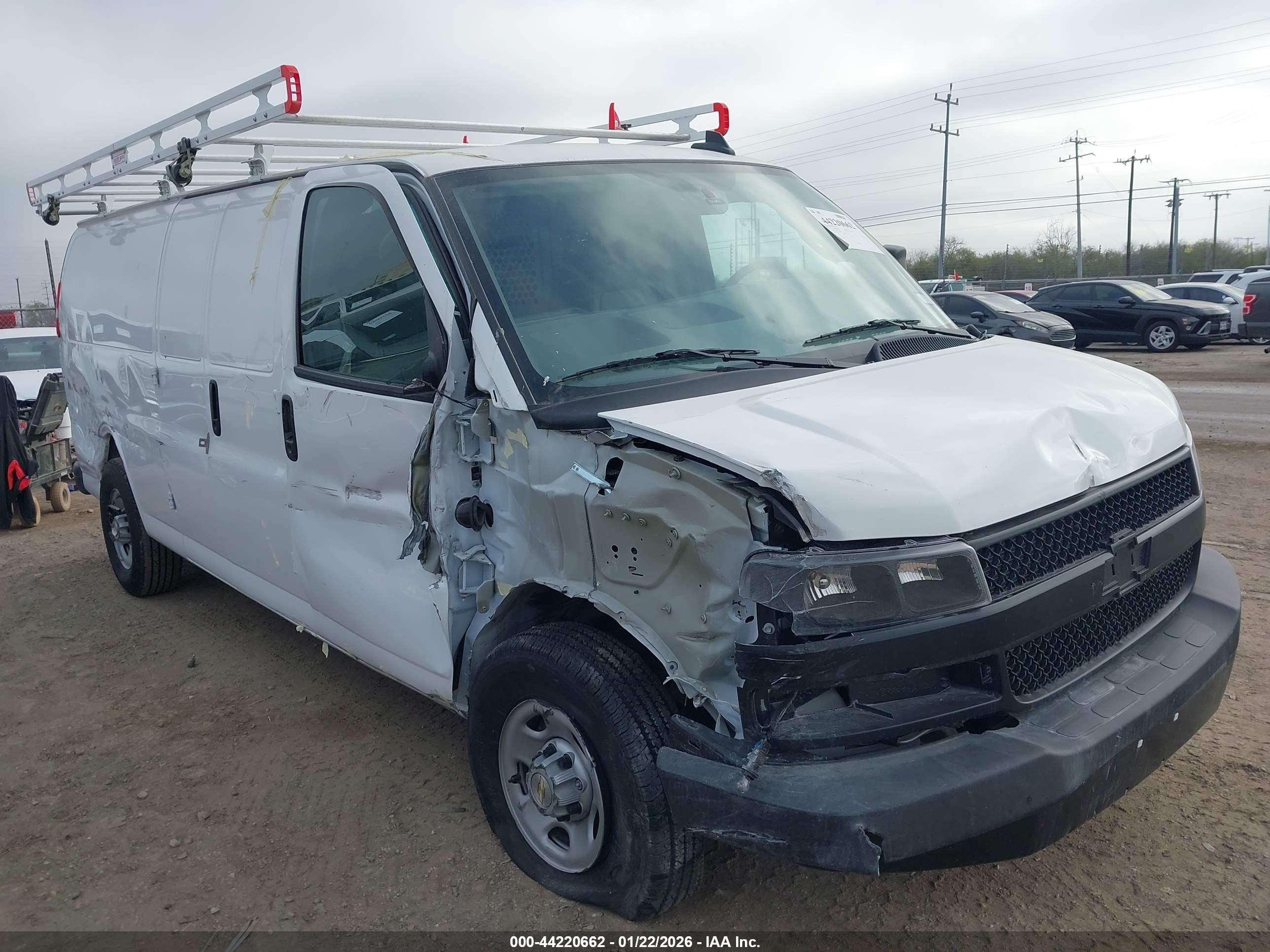 CHEVROLET EXPRESS image 6