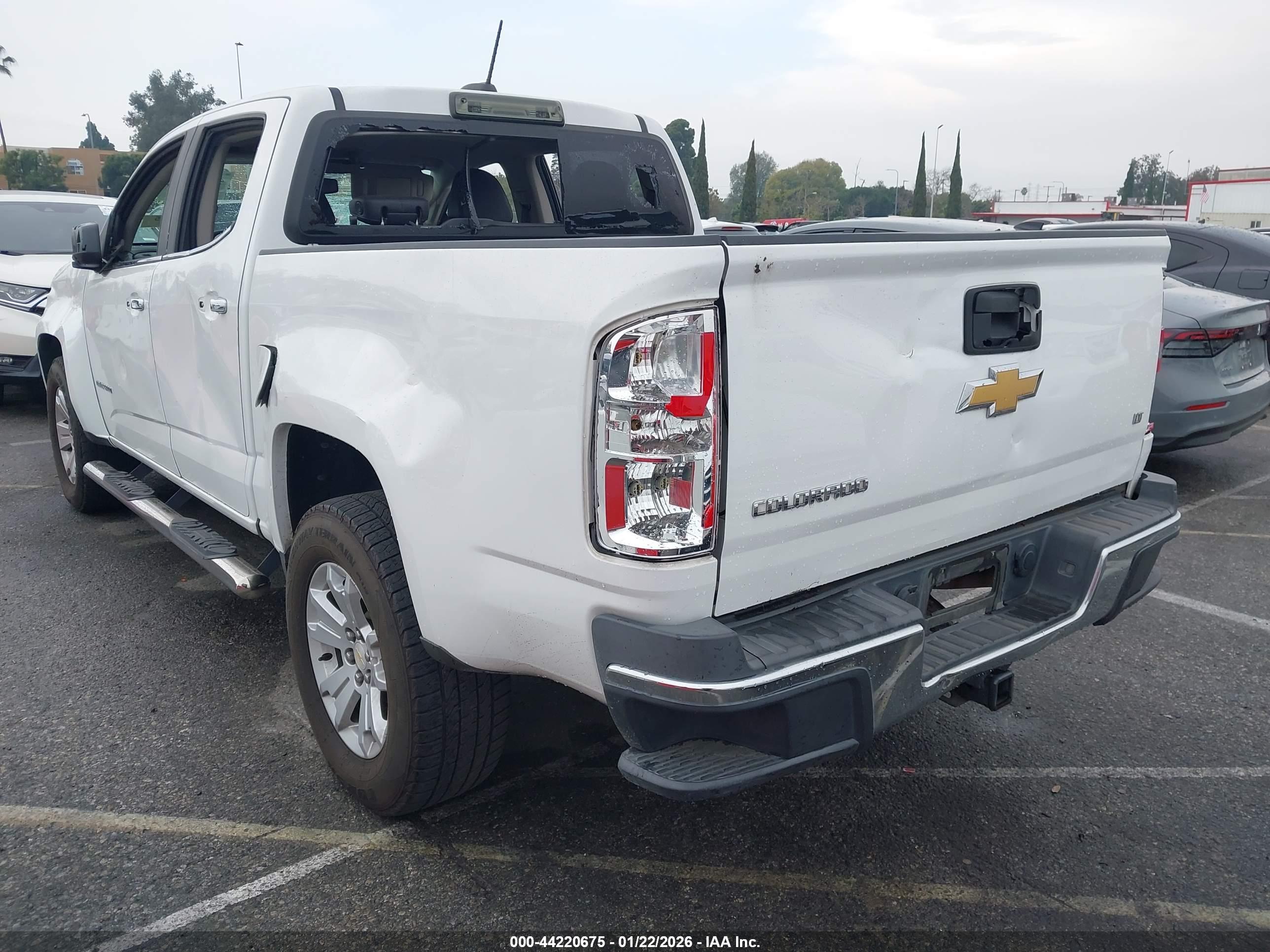 CHEVROLET COLORADO image 3