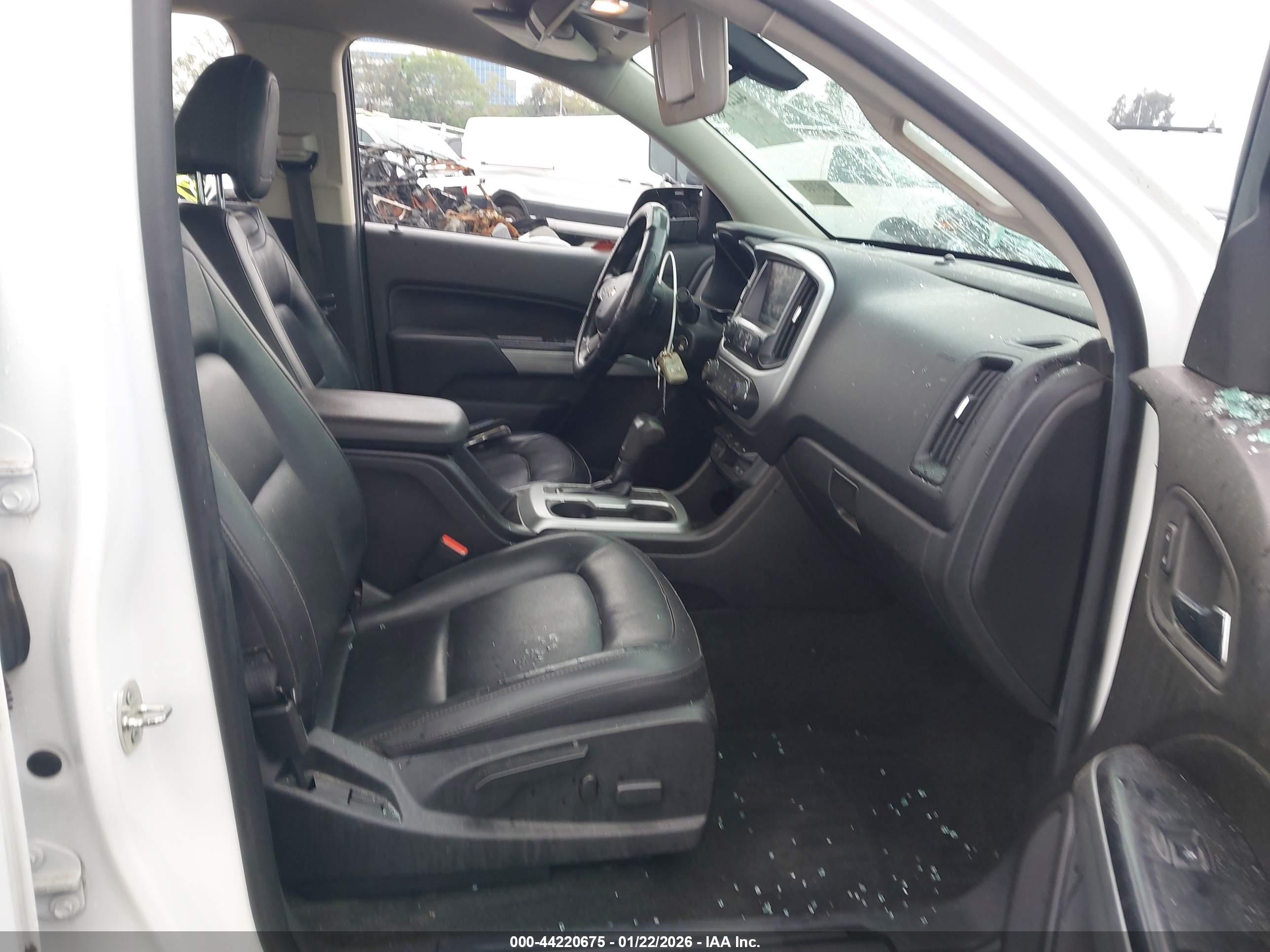 CHEVROLET COLORADO image 5