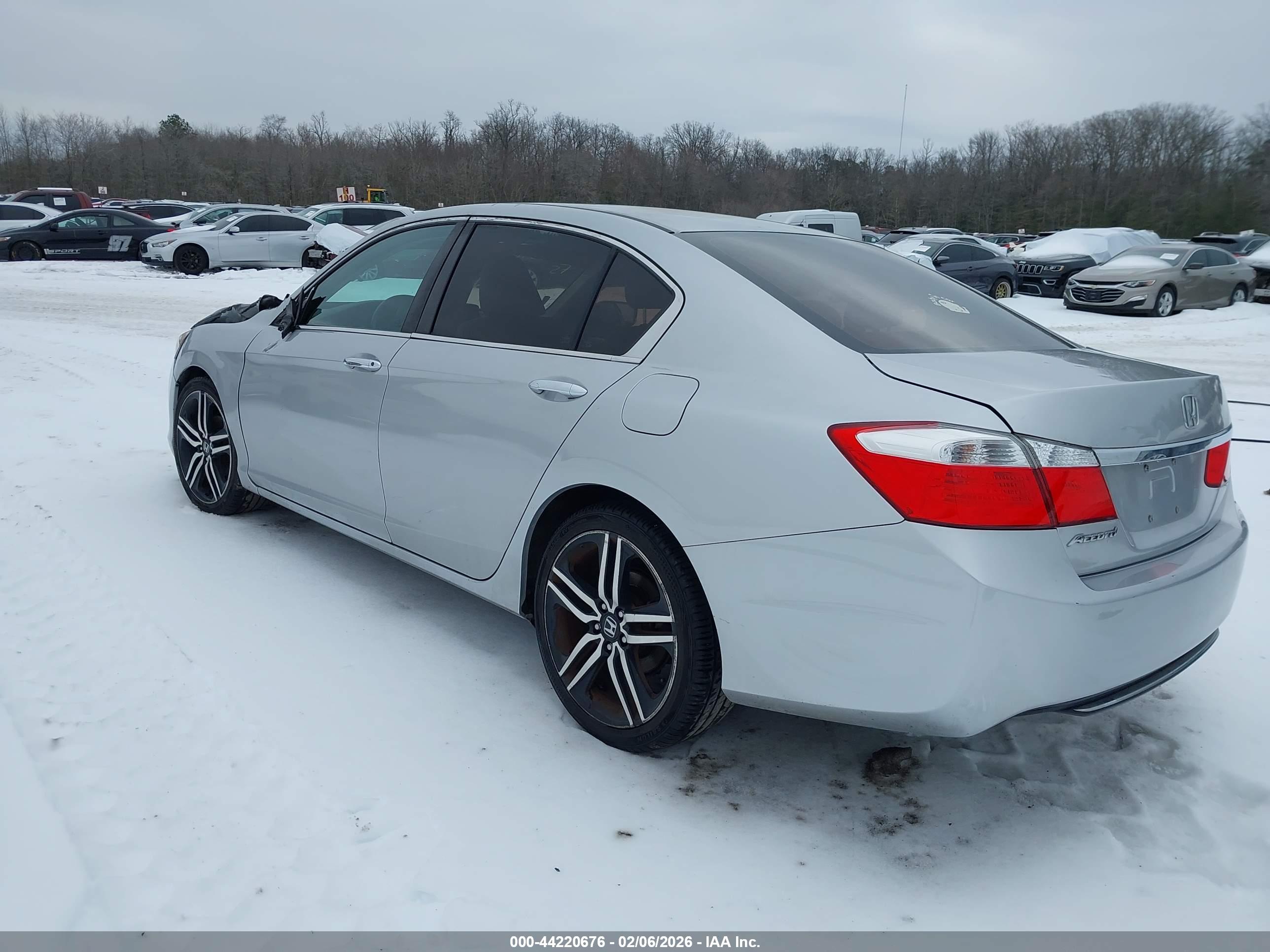 HONDA ACCORD image 3
