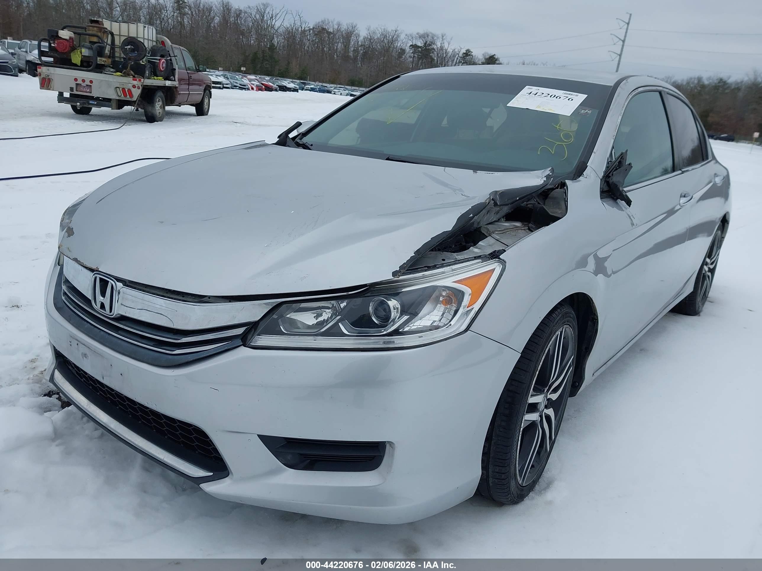 HONDA ACCORD image 6