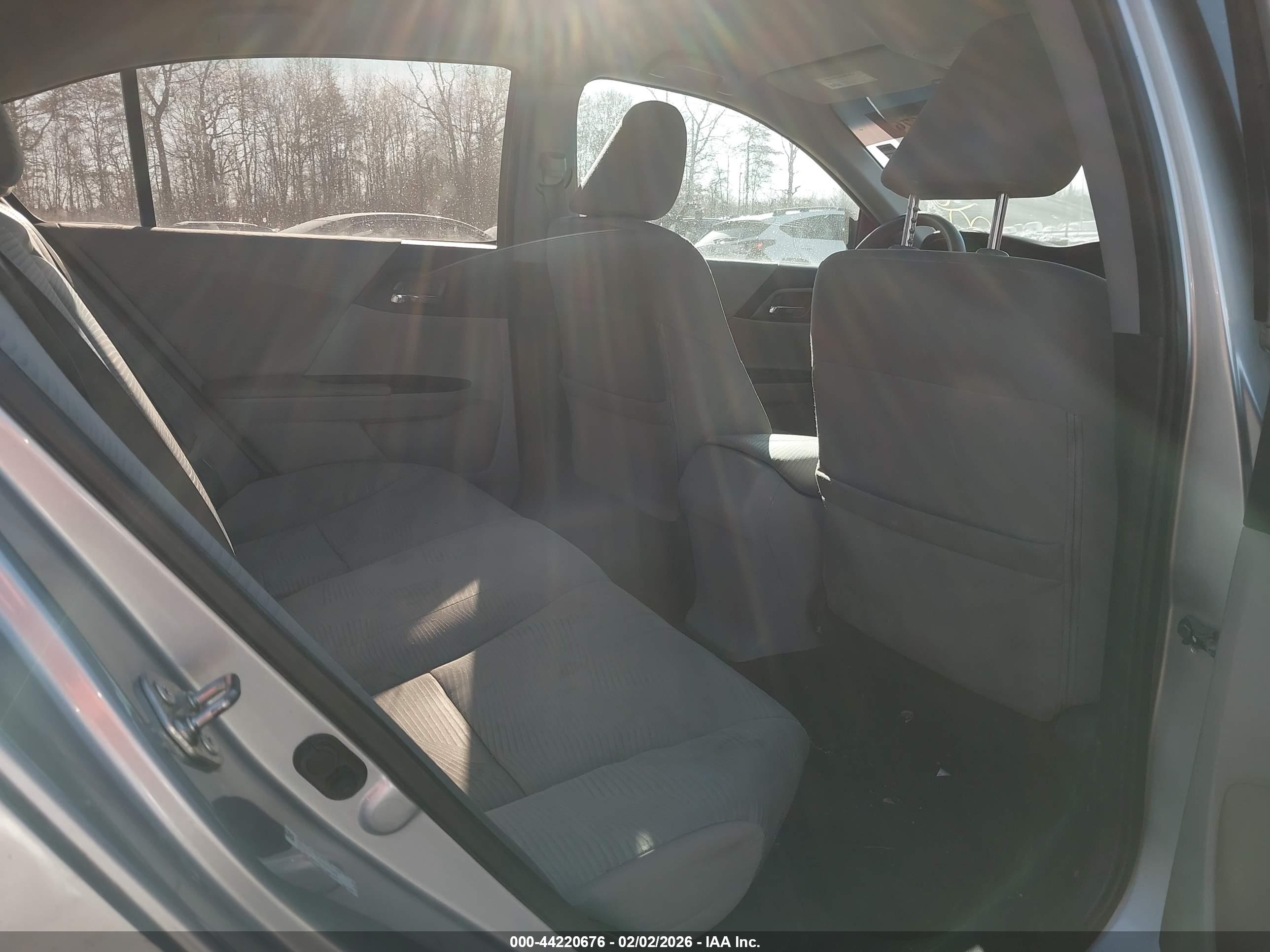HONDA ACCORD image 8