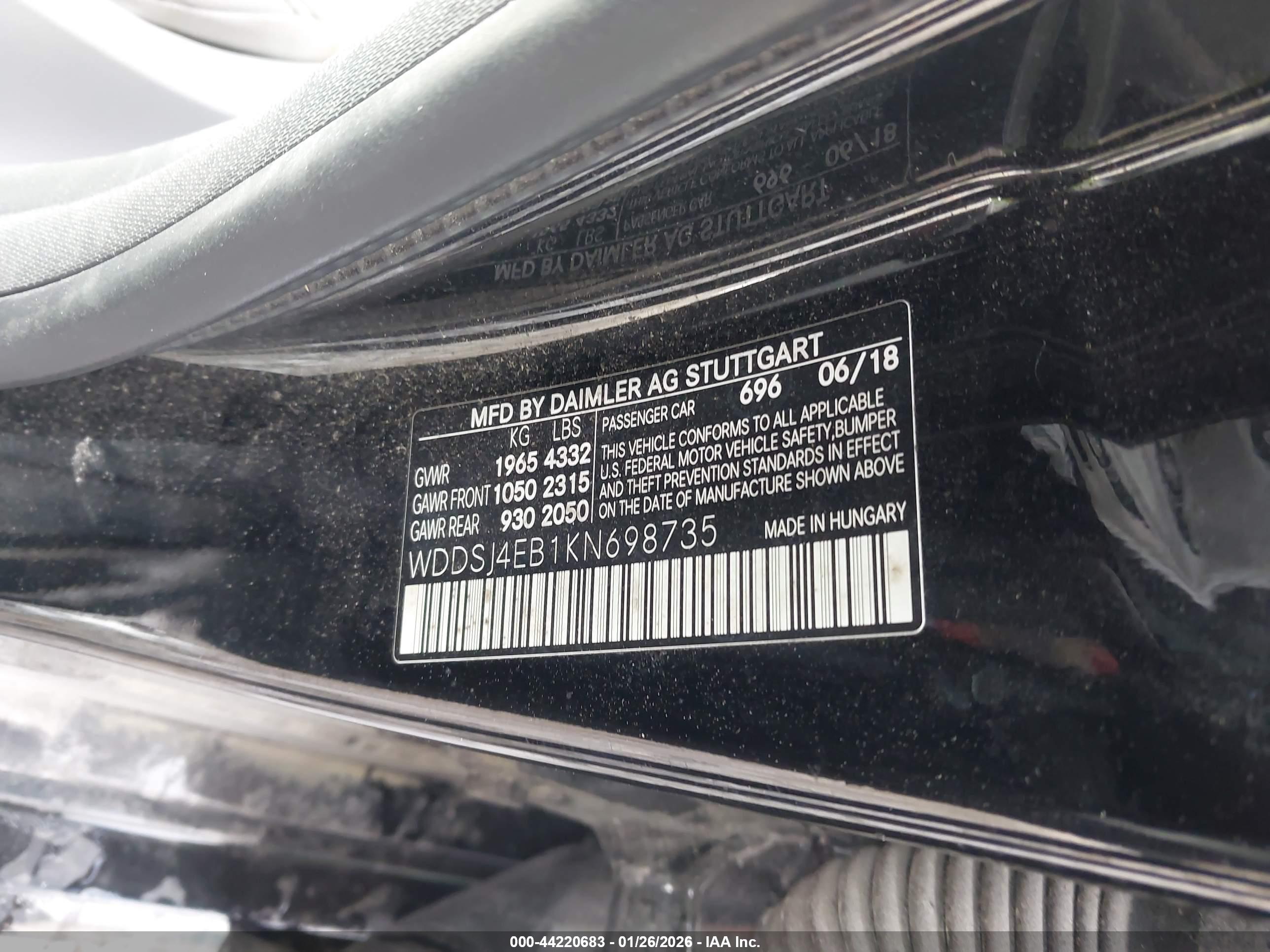 MERCEDES-BENZ CLA image 9