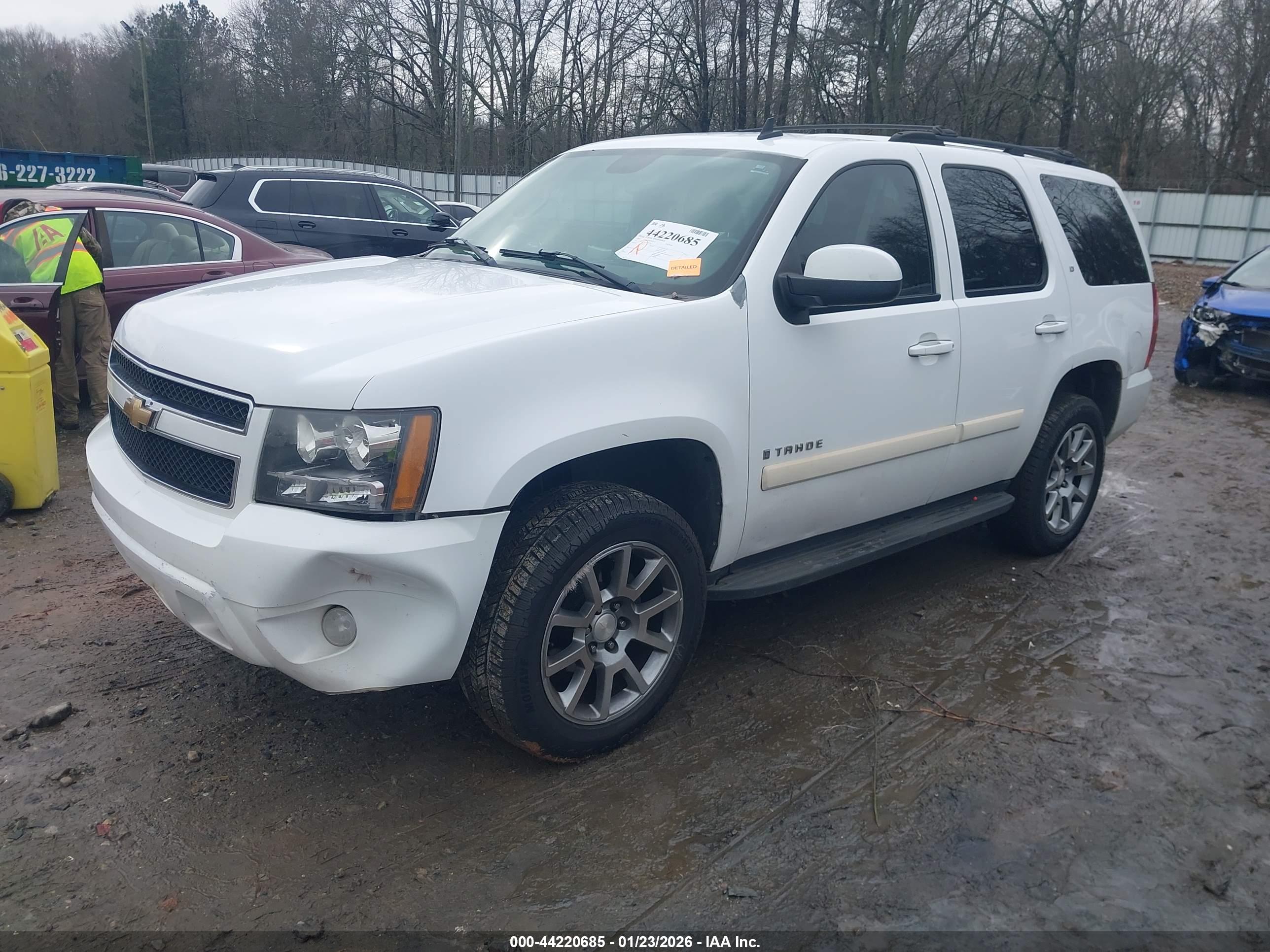 CHEVROLET TAHOE image 2