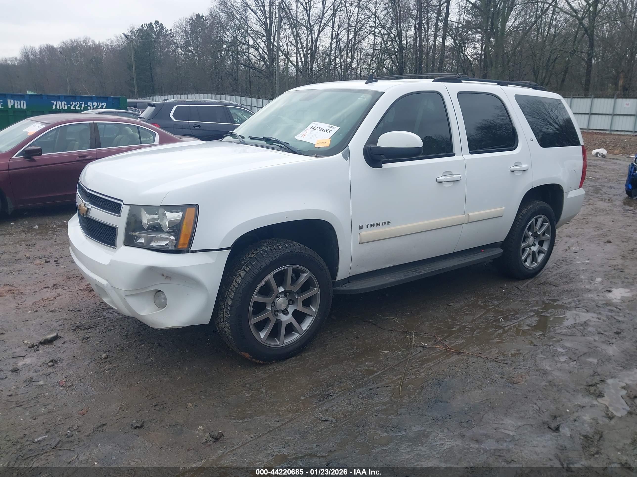 CHEVROLET TAHOE image 6