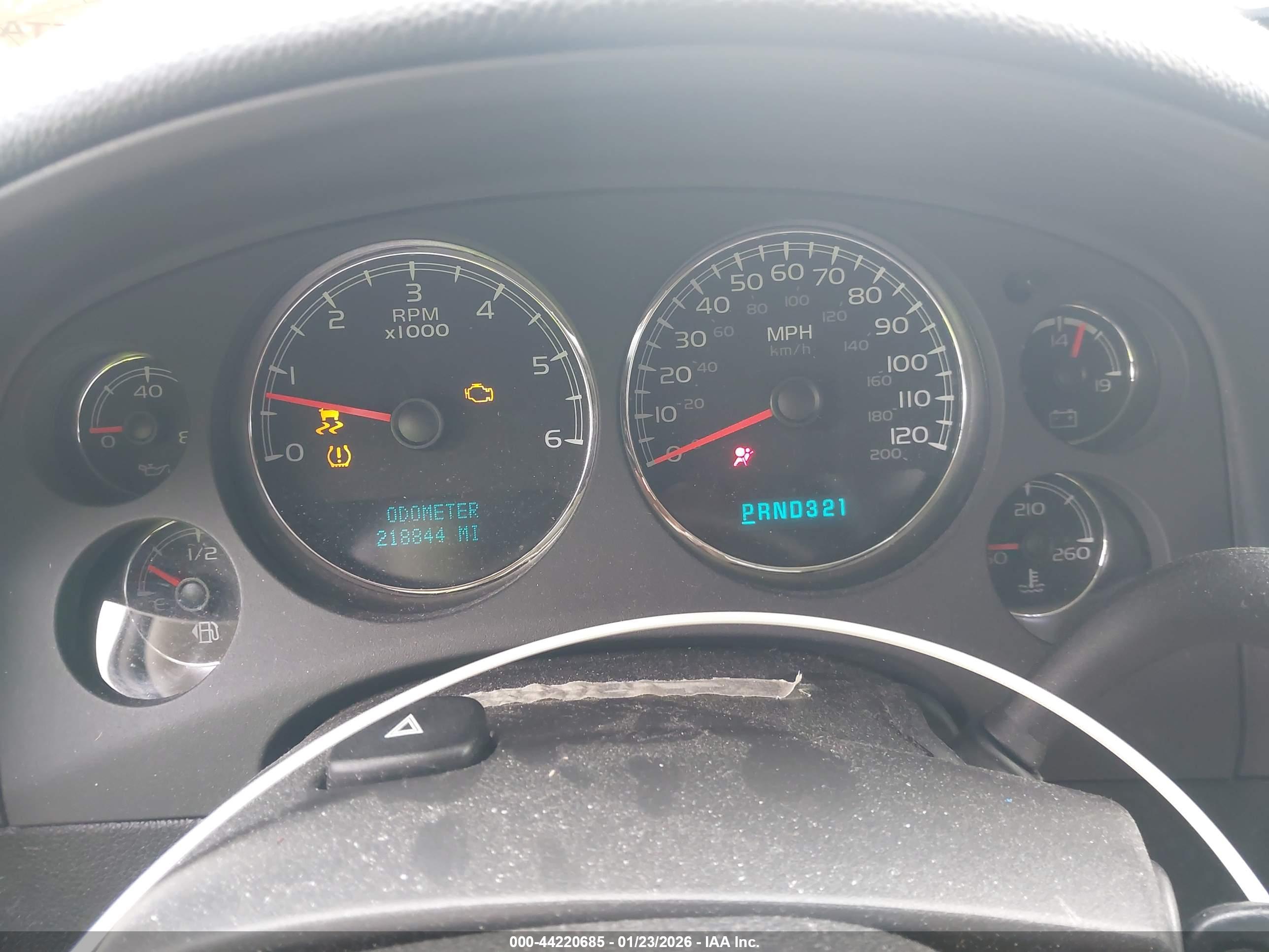 CHEVROLET TAHOE image 7