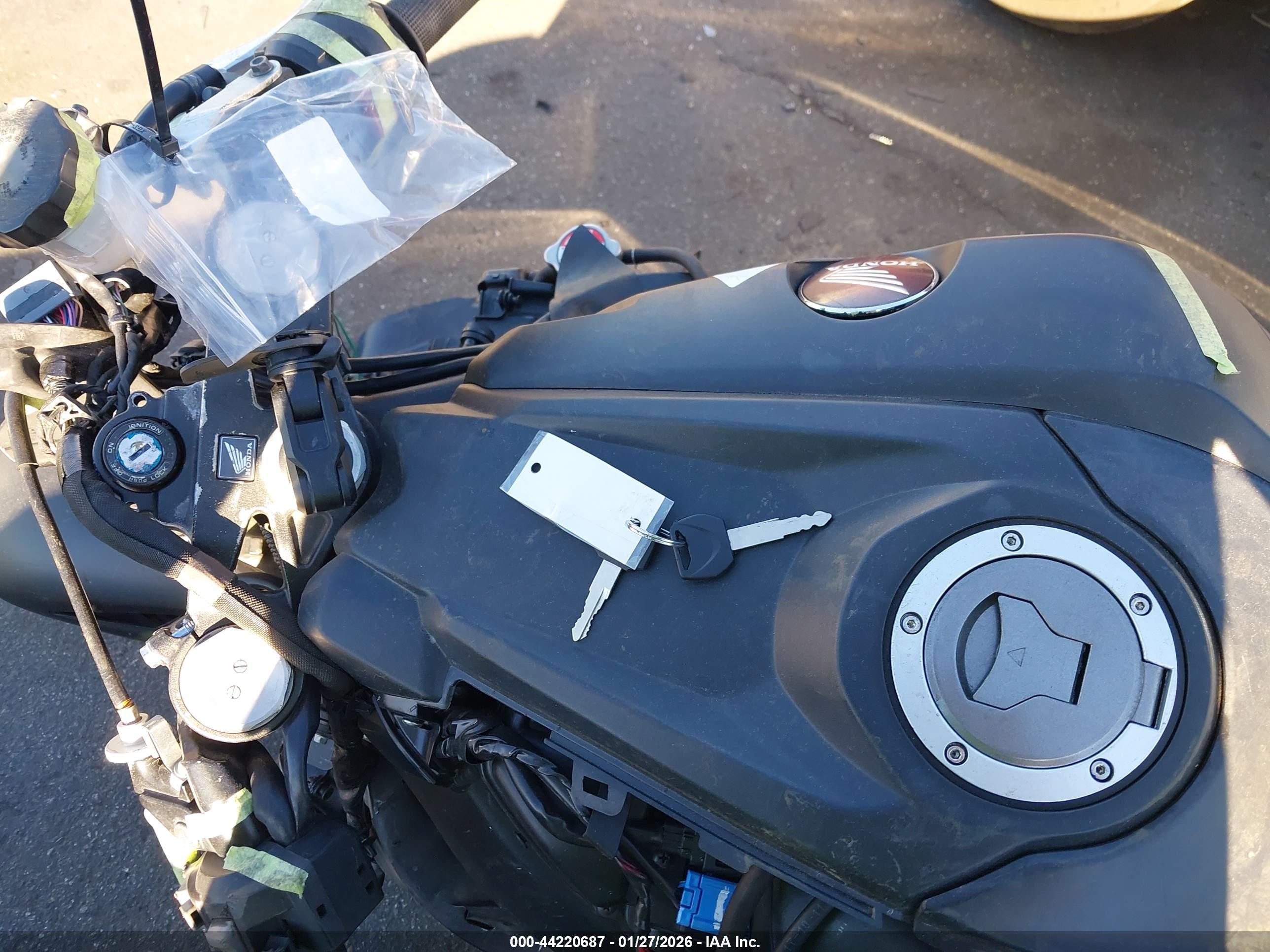 HONDA CBR1000 image 11