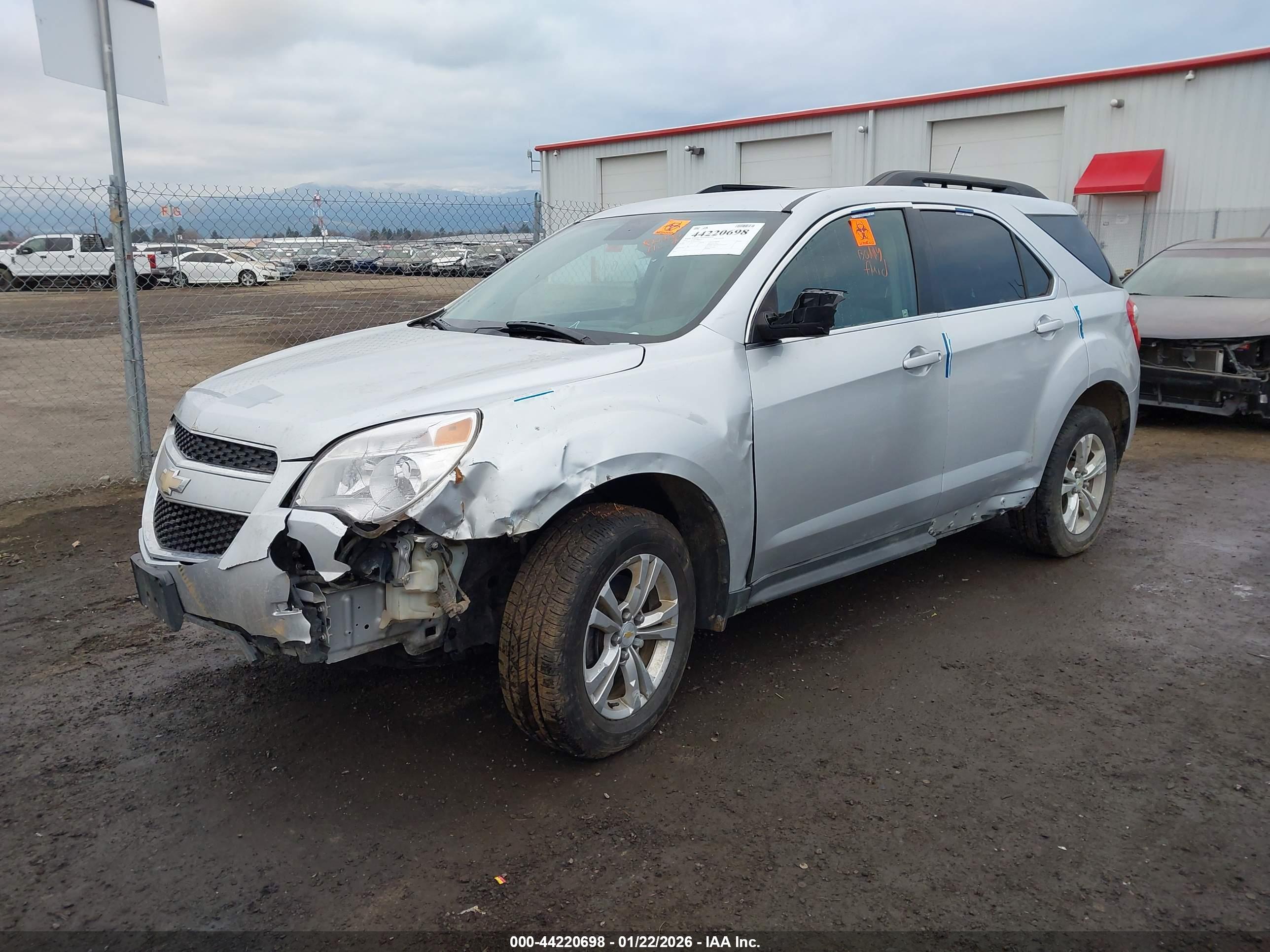 CHEVROLET EQUINOX image 2
