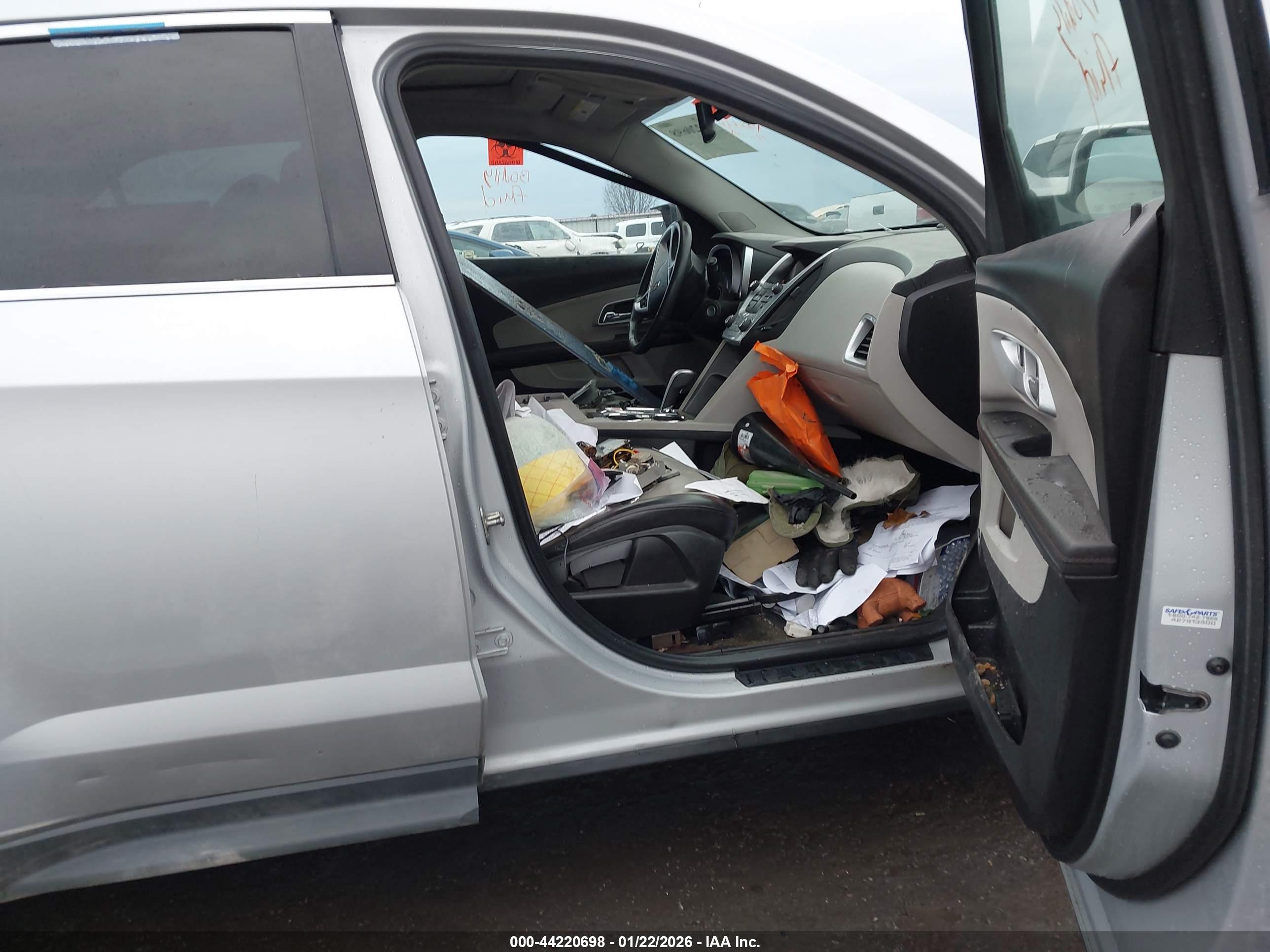 CHEVROLET EQUINOX image 5